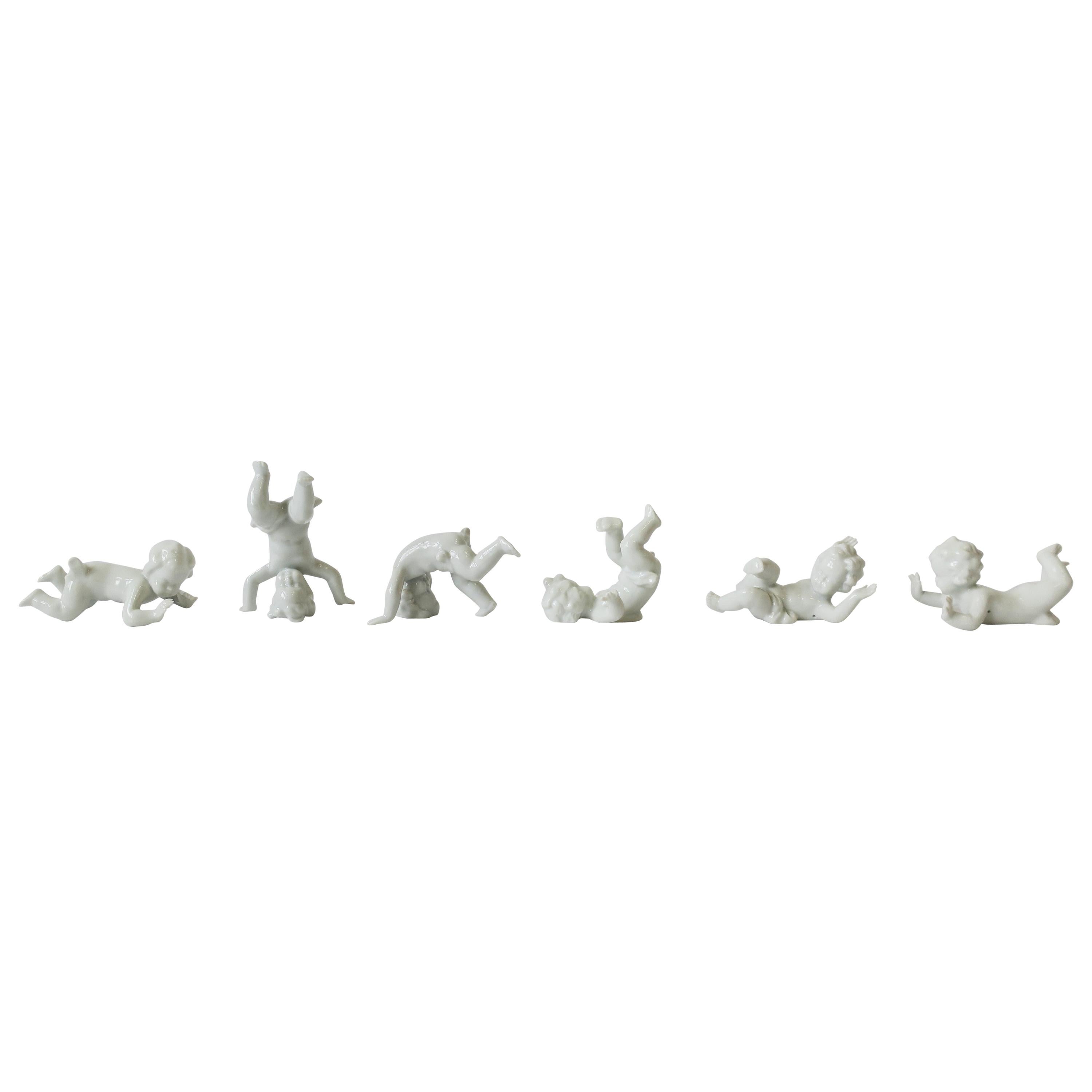 Sculptures allemandes de putti nus masculins en porcelaine blanche, lot de 6