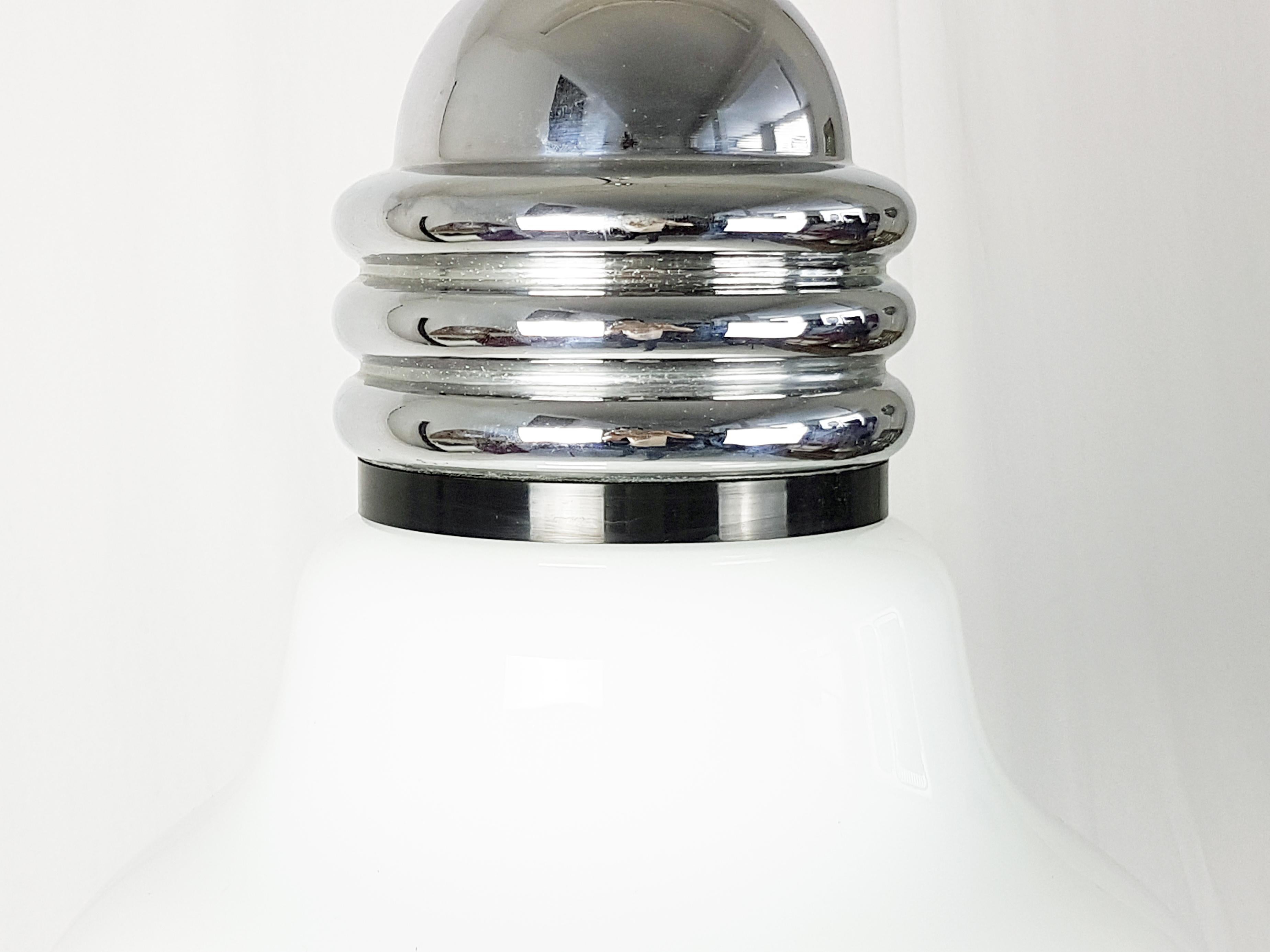 Space age White Glass and Chrome-plated  Metal pendant Lamp  In Good Condition For Sale In Varese, Lombardia