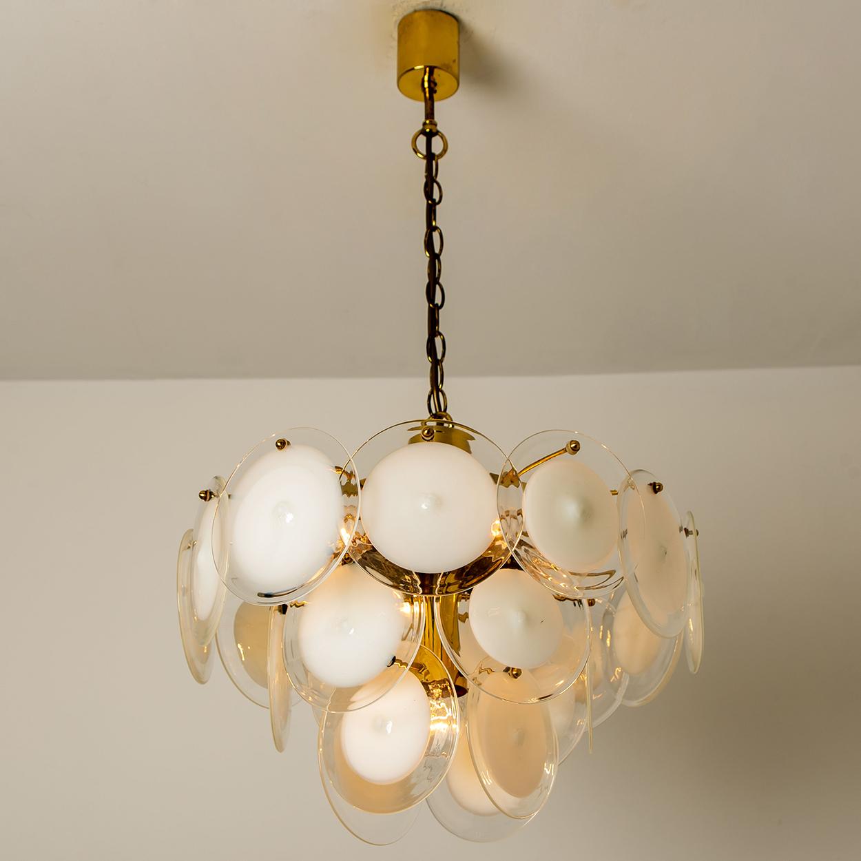 White Glass Disc Chandelier in the Style of Vistosi, Italy, 1970s For Sale 3