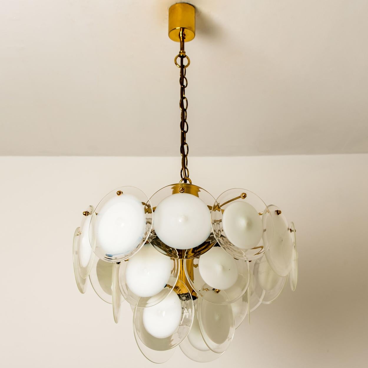 Mid-Century Modern White Glass Disc Chandelier in the Style of Vistosi, Italy, 1970s For Sale