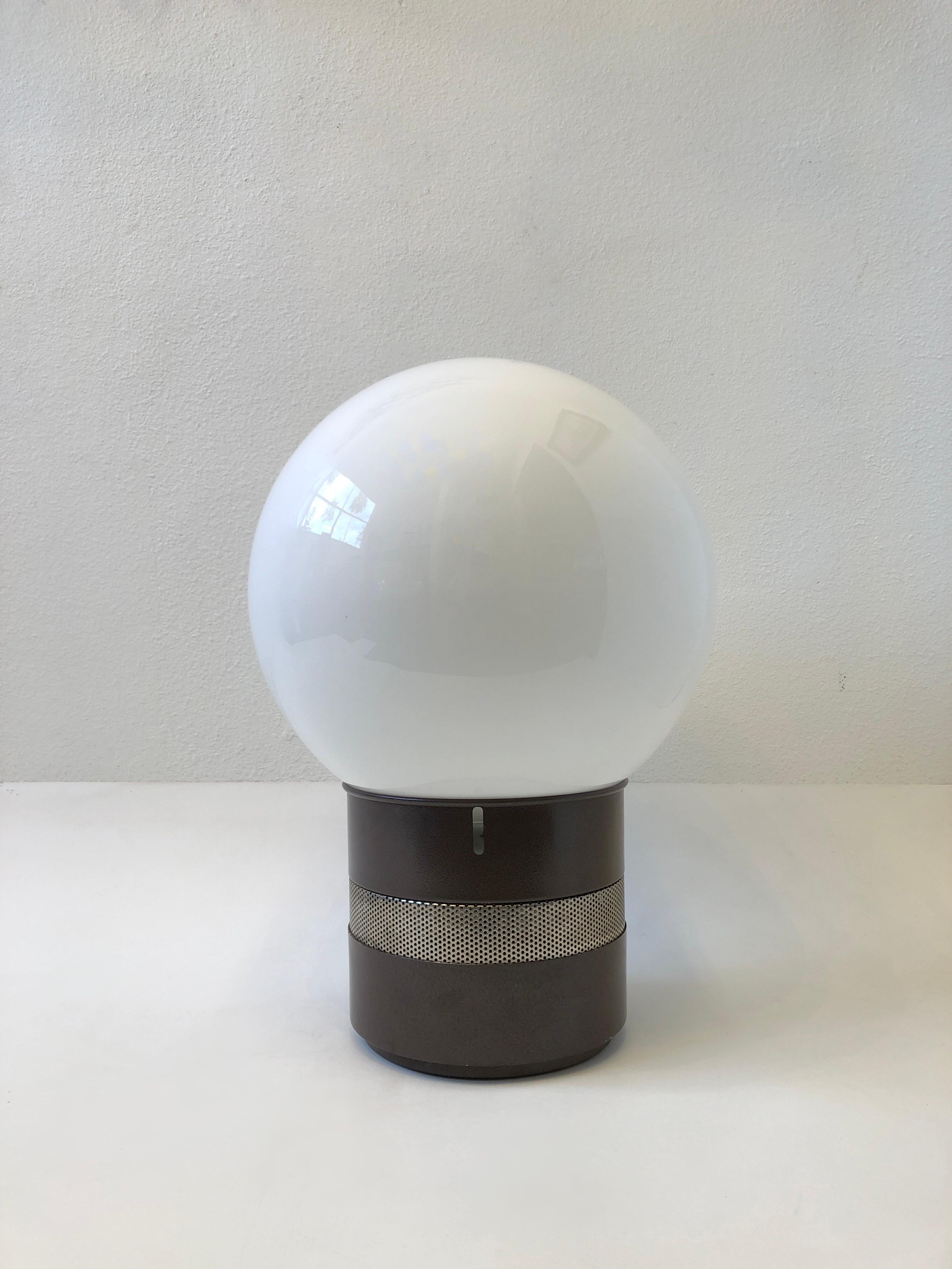 White Glass Globe and Brow Powder Coated Table Lamp by Gae Aulenti In Good Condition For Sale In Palm Springs, CA