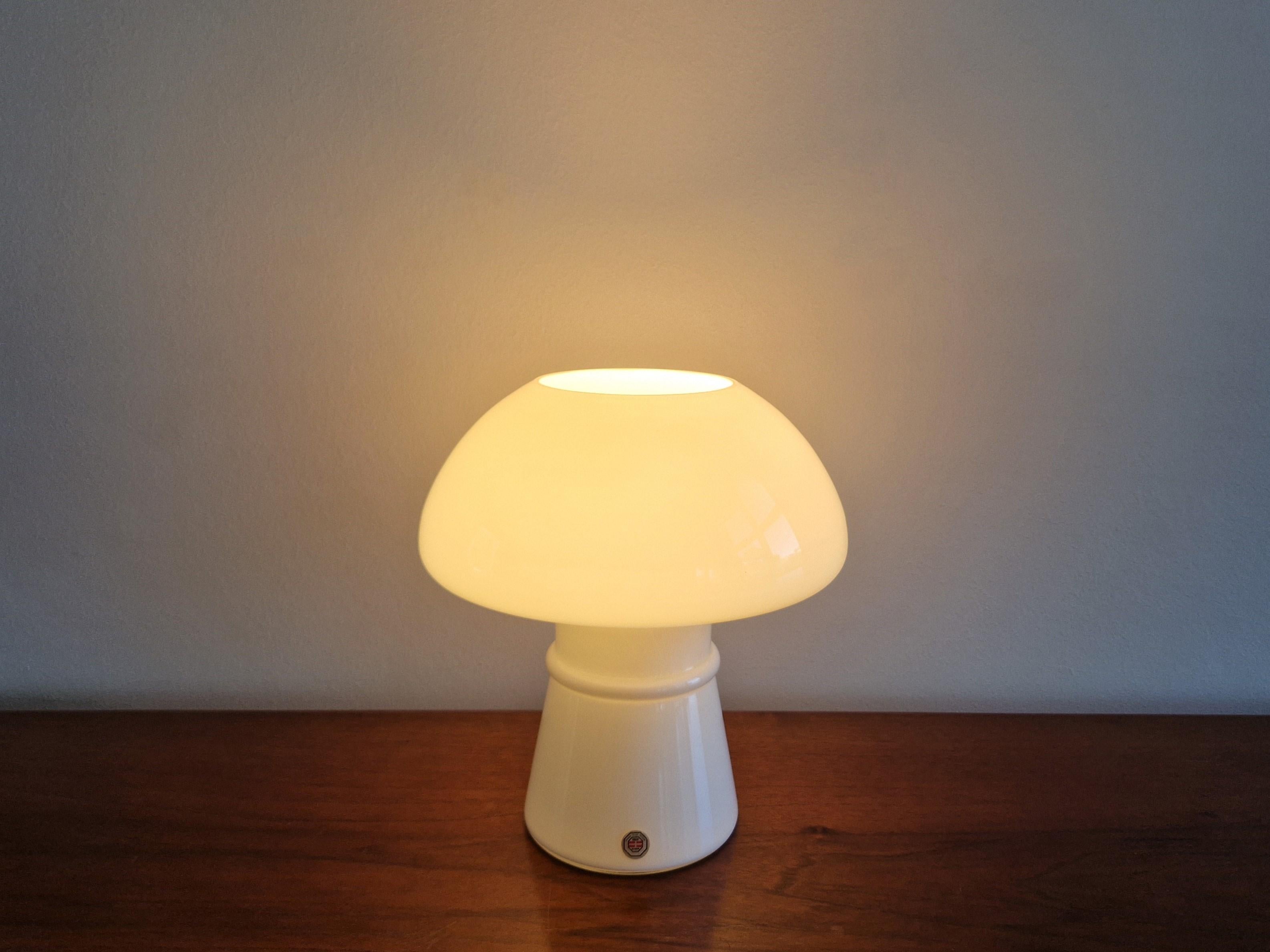 Late 20th Century White glass mushroom table lamp for Odreco Belysning, Denmark 1980's For Sale