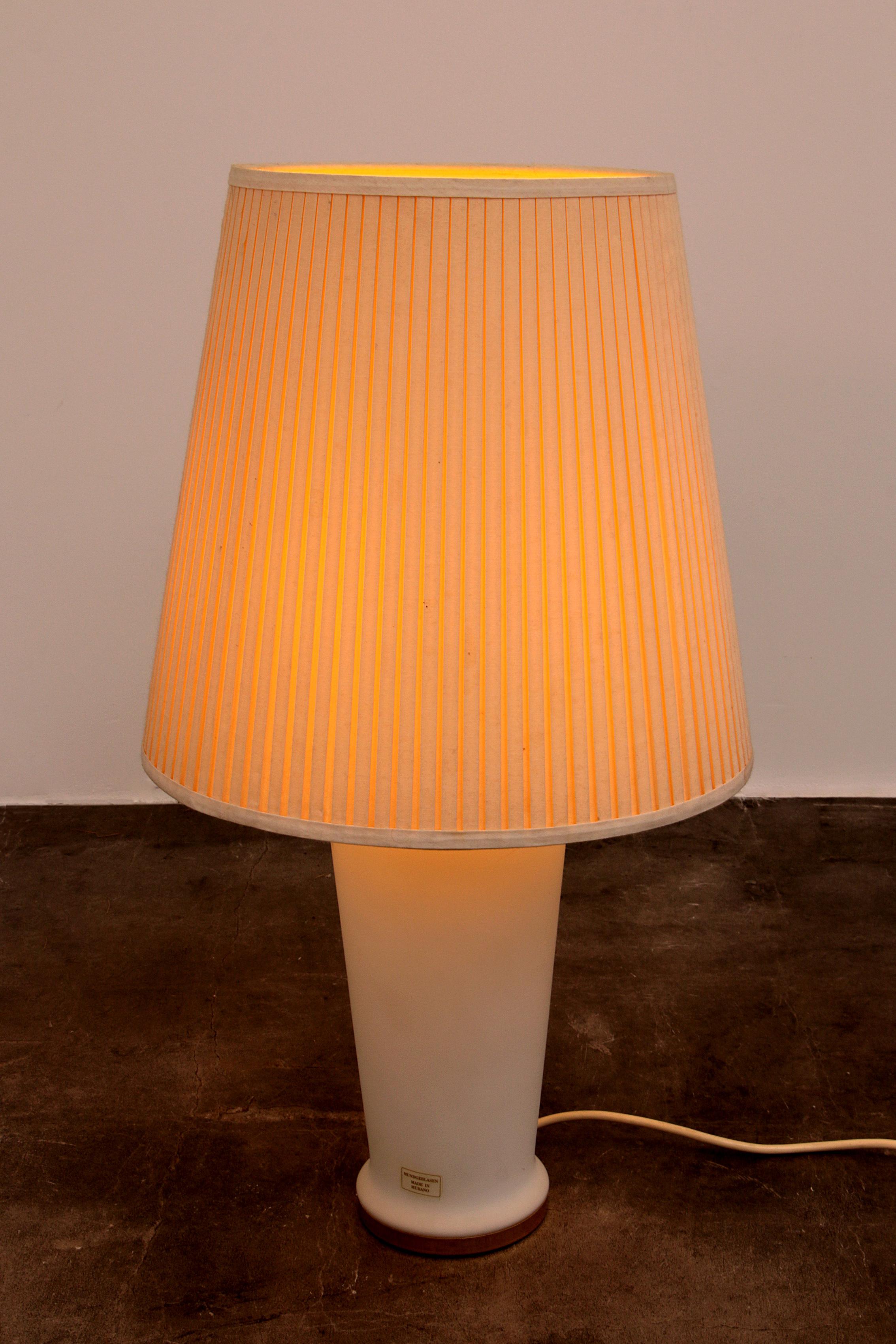 White Glass Table Lamp with a Pliche Fabric Shade, 70s For Sale 2