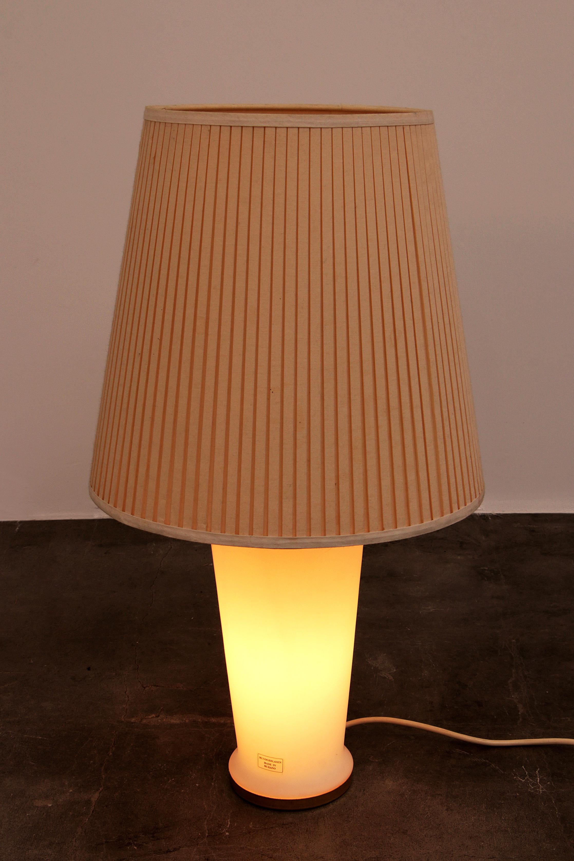 White Glass Table Lamp with a Pliche Fabric Shade, 70s For Sale 3