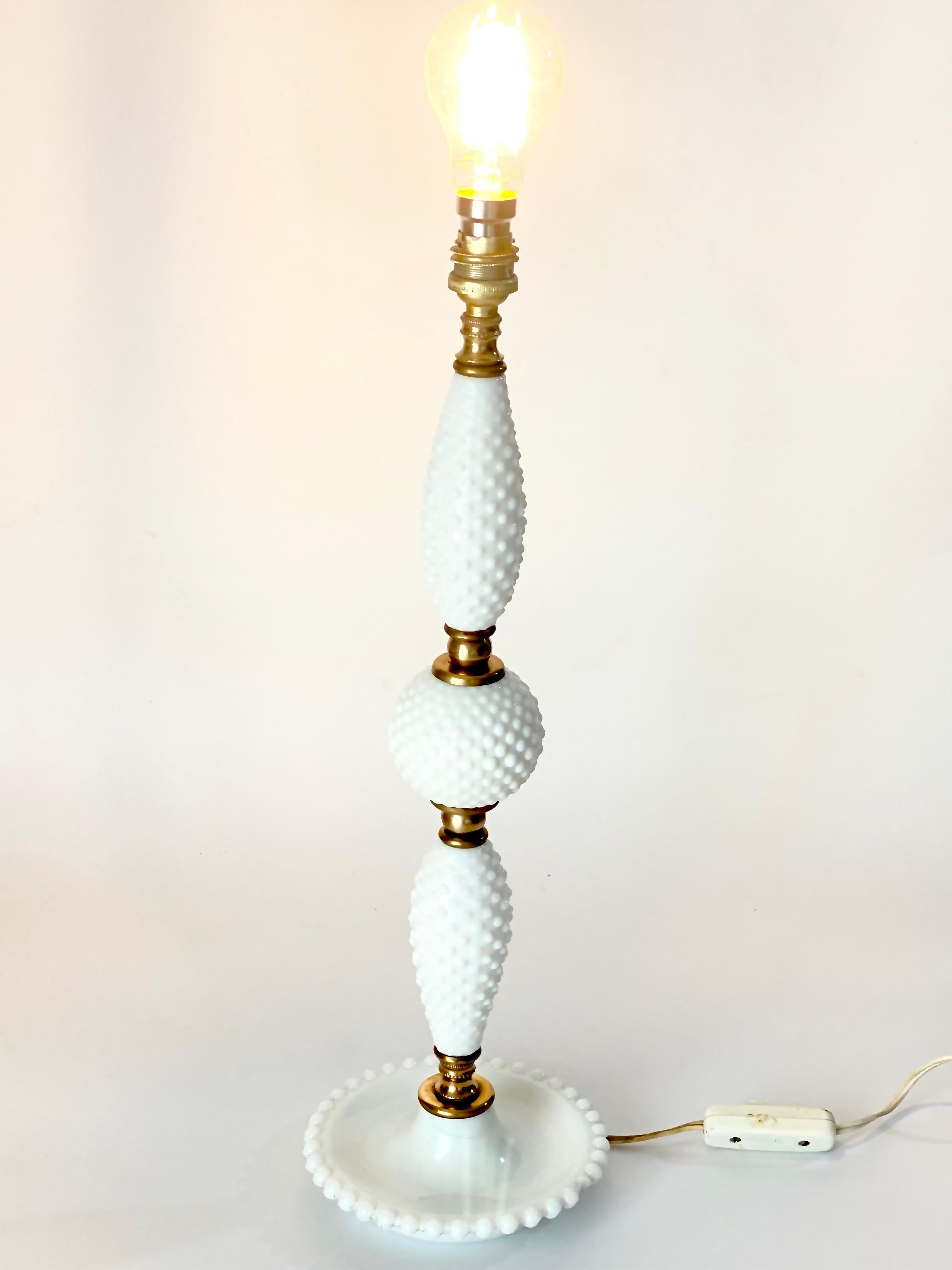 White Glass Table Lamp, with Brass, Italy, 1970 For Sale 5