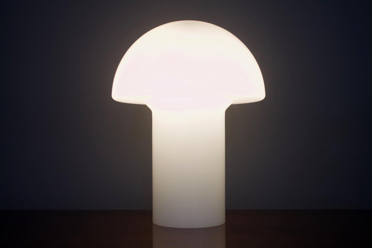 White glass table lamp by Peil & Putzler, Germany, 1970s

Very good condition.
