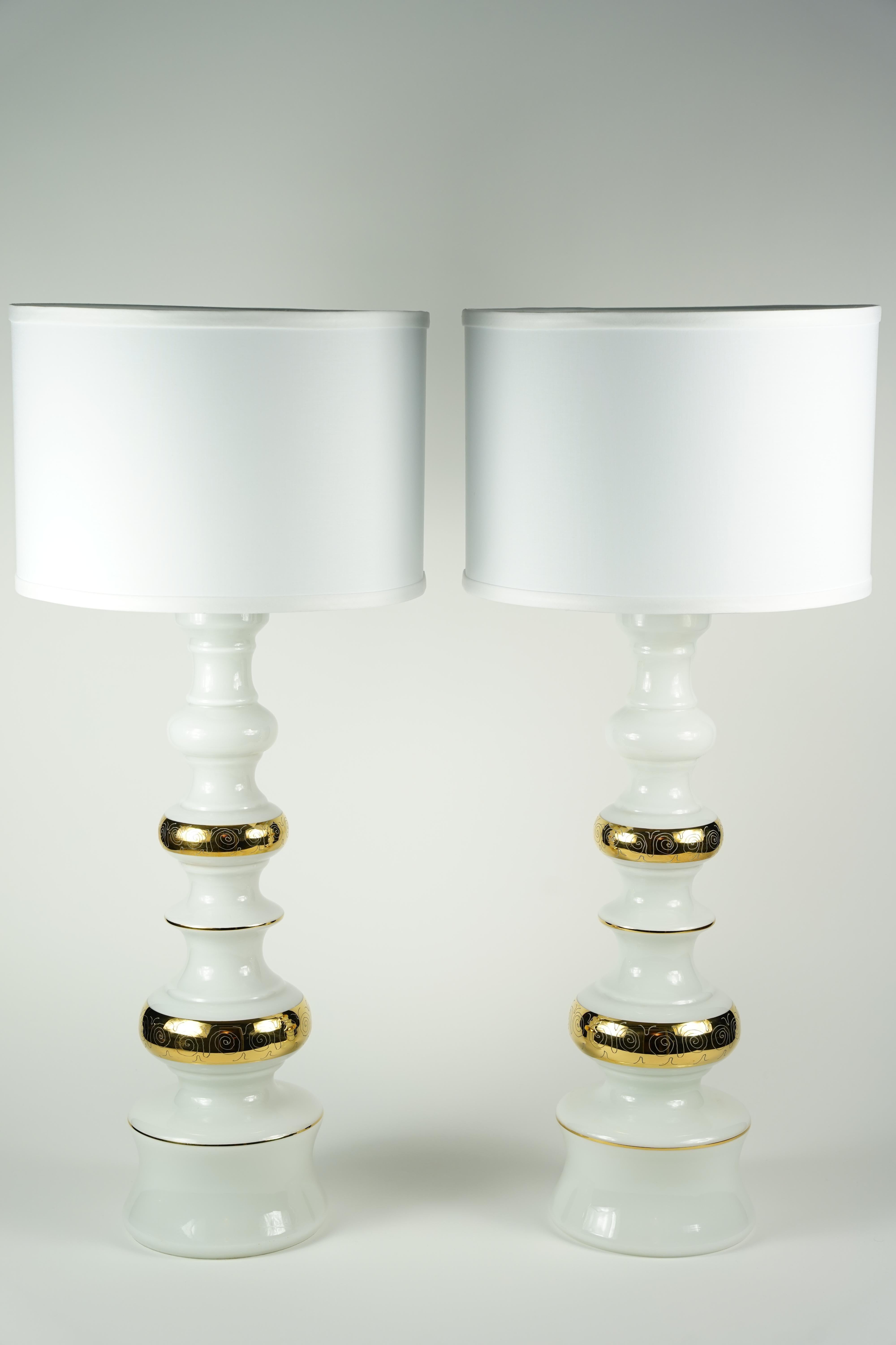 Mid-Century Modern White glass with gold pattern, Rosdala Lamps, 1970 Sweden For Sale