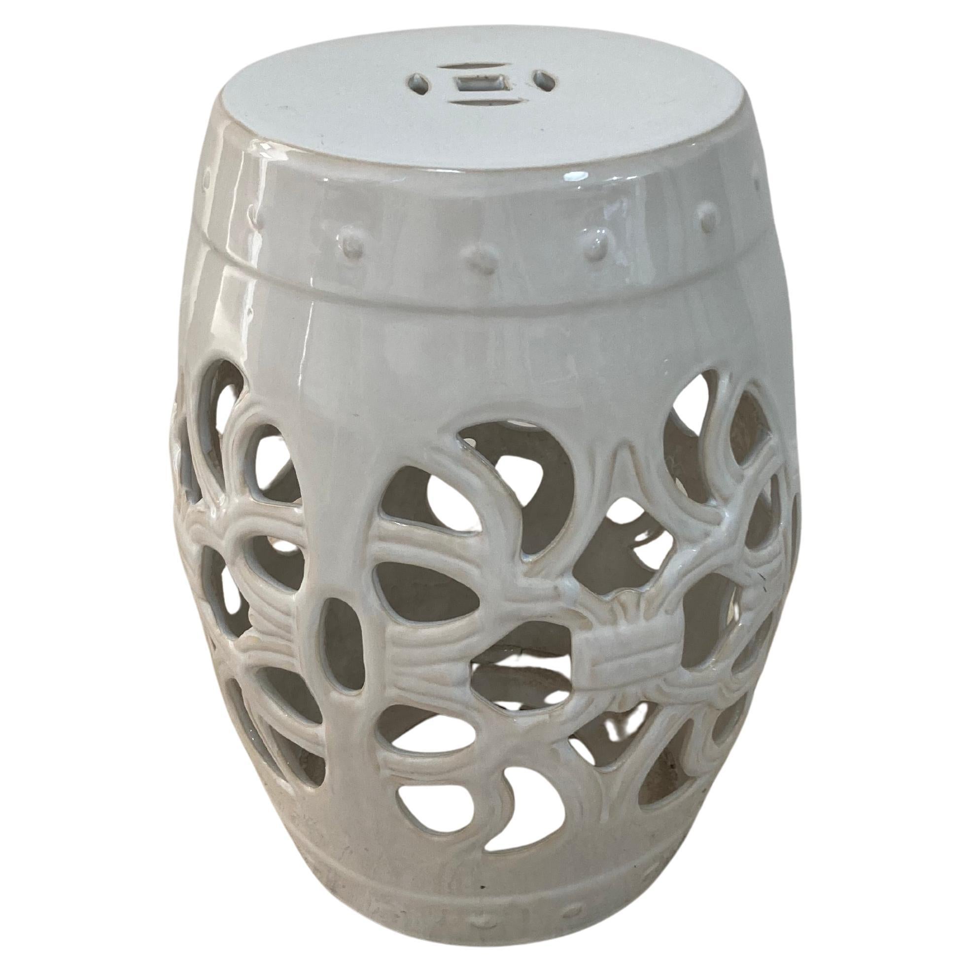 Seduta da giardino Boho Chic in ceramica smaltata bianca in vendita