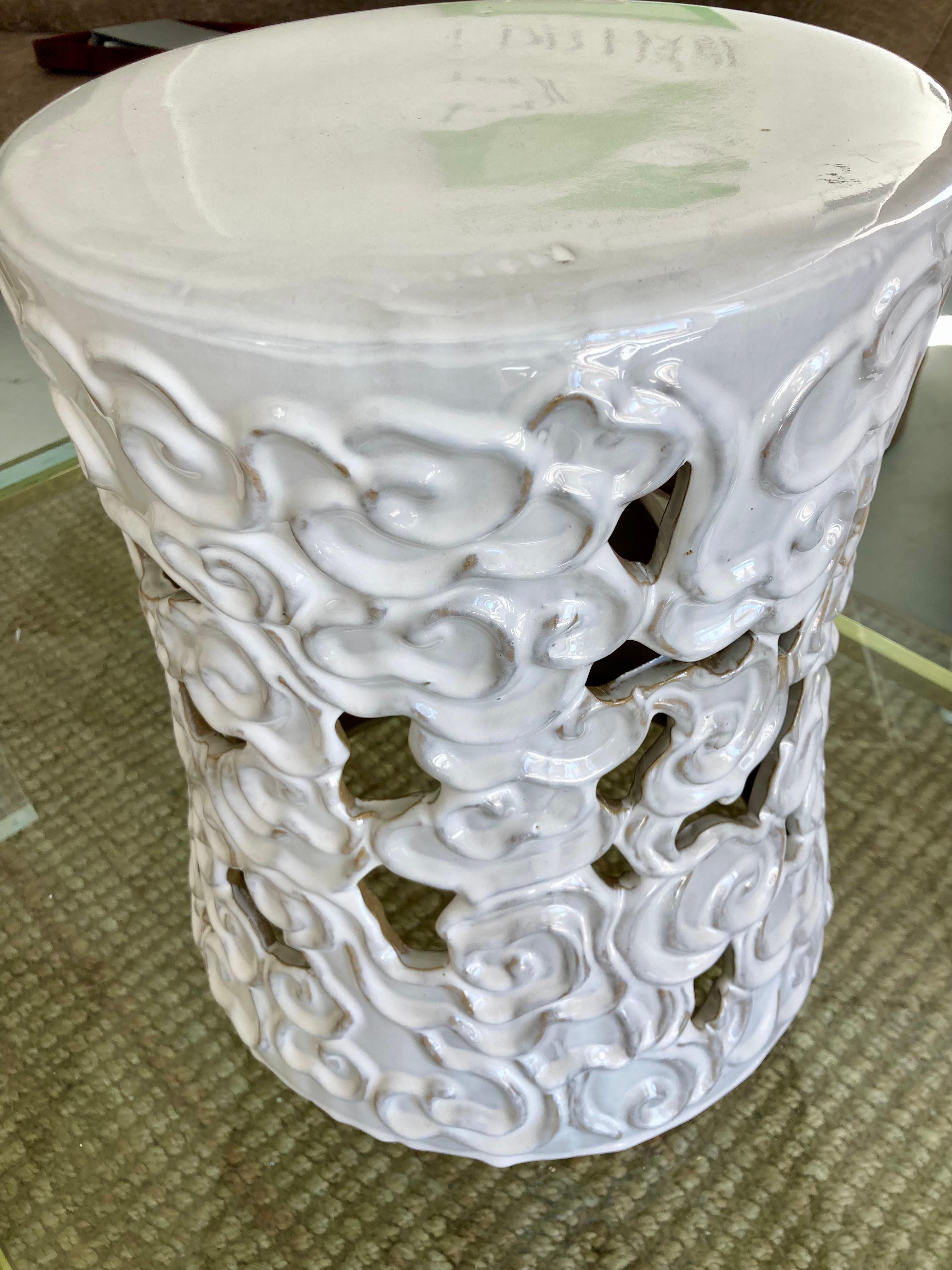 White Glazed Ceramic Cloud Garden Seat In Good Condition For Sale In Los Angeles, CA
