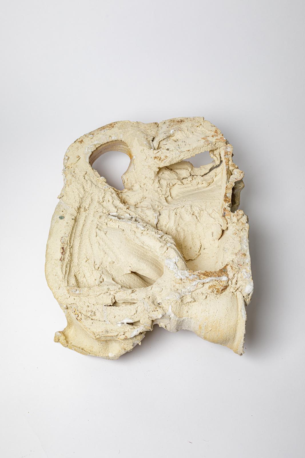 Escultura mural de cerámica vidriada blanca de Patrick Crulis, 2025. en Nuevo estado para la venta en Saint-Ouen, FR