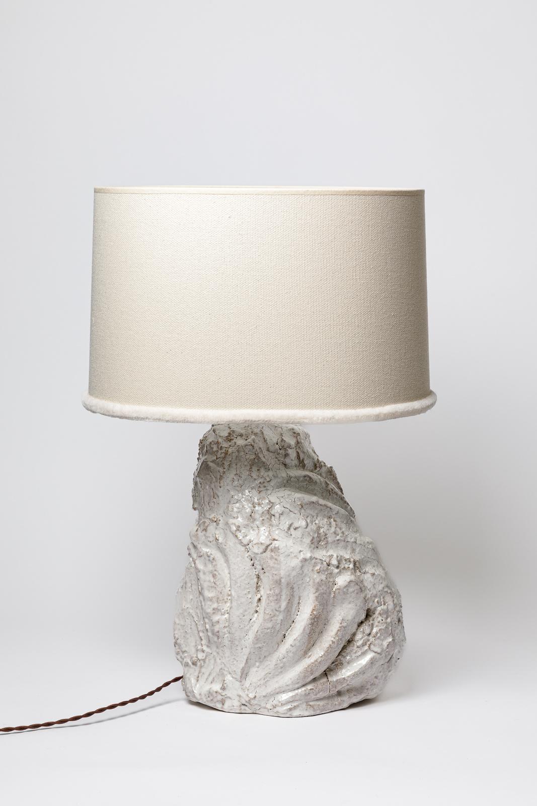 Beaux-Arts Lampe à poser en céramique émaillée blanche d'Hervé Rousseau, 2022 / Réf 20 en vente