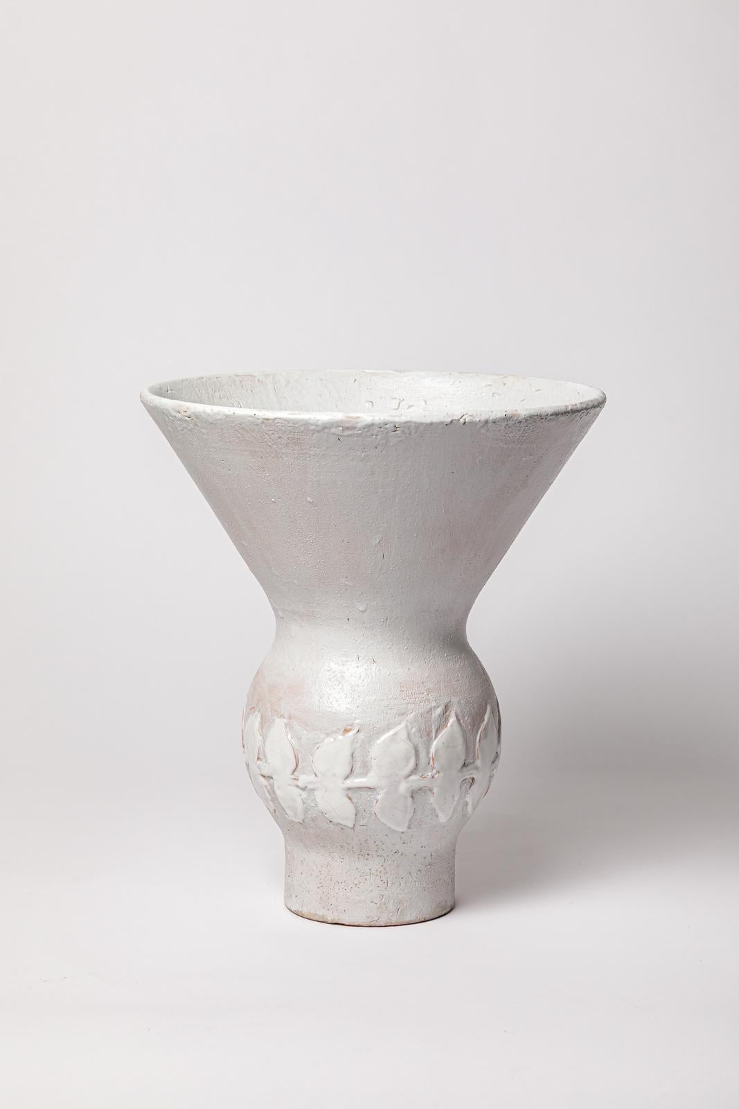 Art Déco Vaso in ceramica smaltata bianca di Primavera, 1930 circa. in vendita