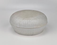 Weiß glasierte runde Dose mit Deckel, Qing Dynasty, Kangxi Ära, CIRCA 1690