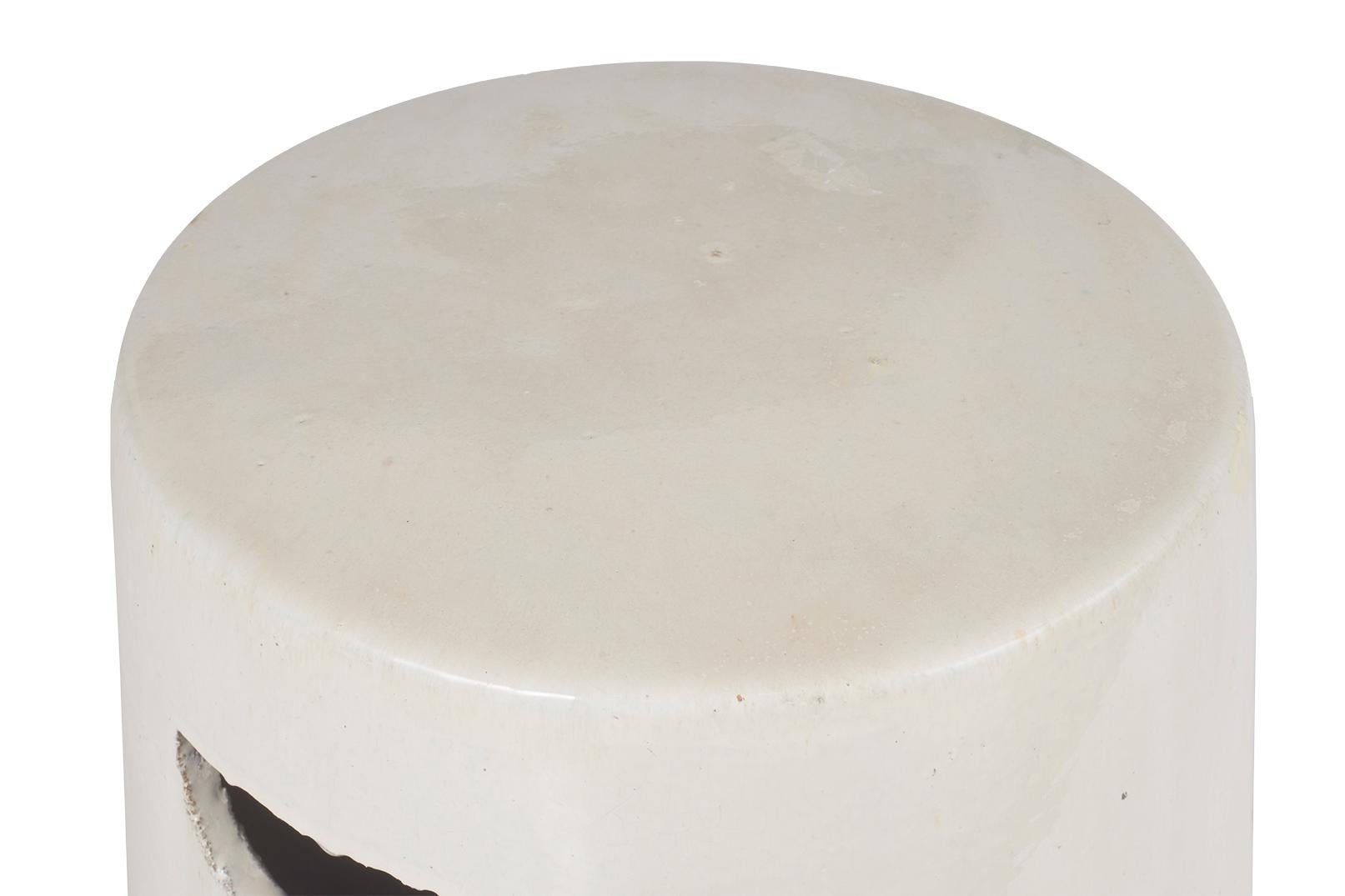 Tabouret de jardin émaillé blanc Bon état - En vente à Dallas, TX