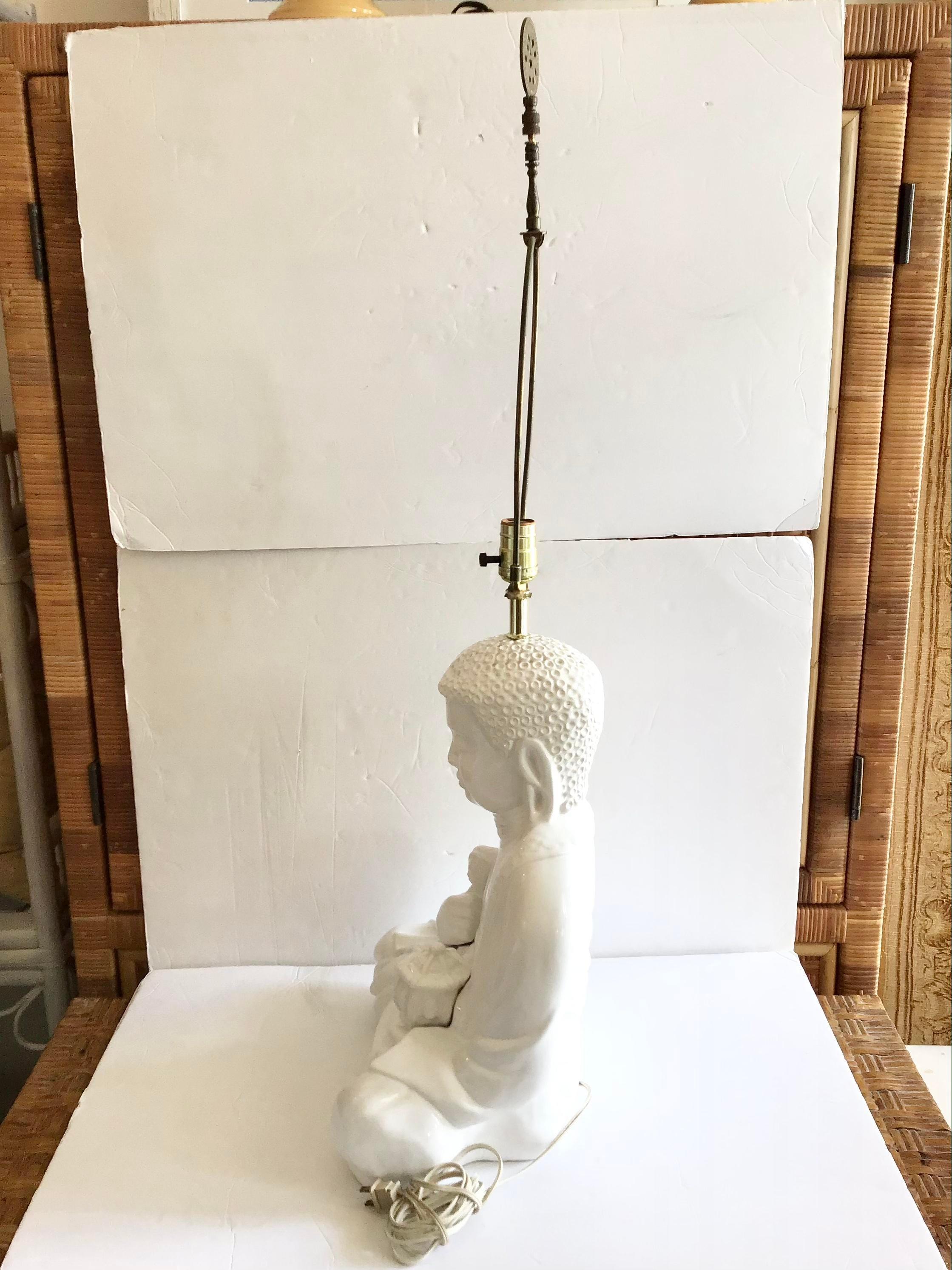 White Glazed Meditating Buddha Ceramic Table Lamp In Good Condition For Sale In Los Angeles, CA