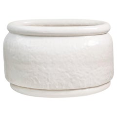 White glazed stoneware pot entitled « Pot #3 », 2026.