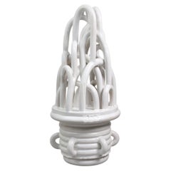 Escultura de gres esmaltado blanco titulada " FataMorgana " de Clémentine Dupré.