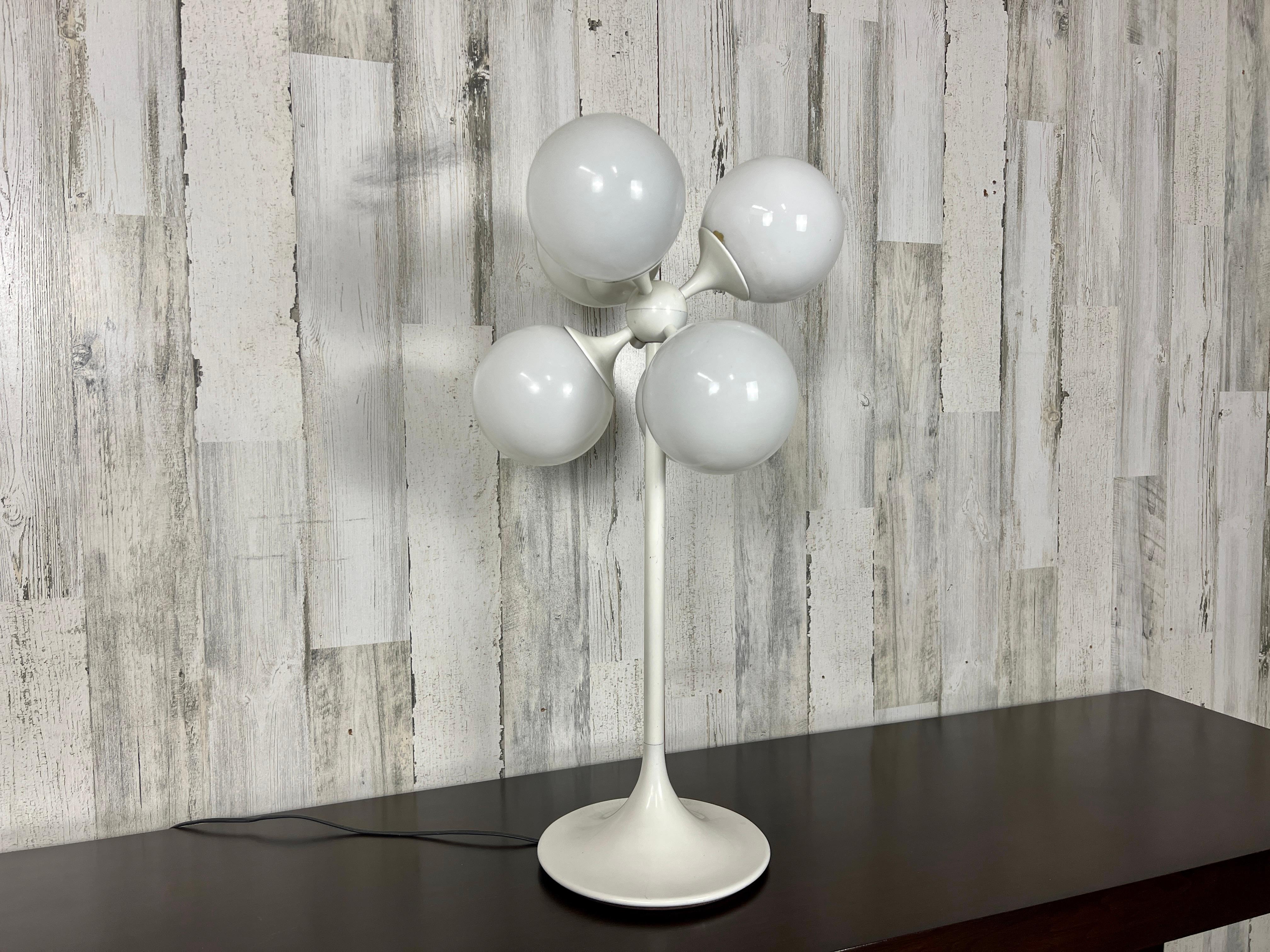 Mid-Century Modern White Globe Table Lamp by Lightolier For Sale