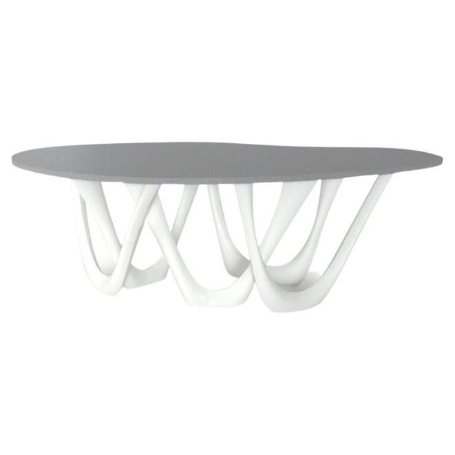 Table sculpturale G-Table en acier béton brillant blanc par Zieta