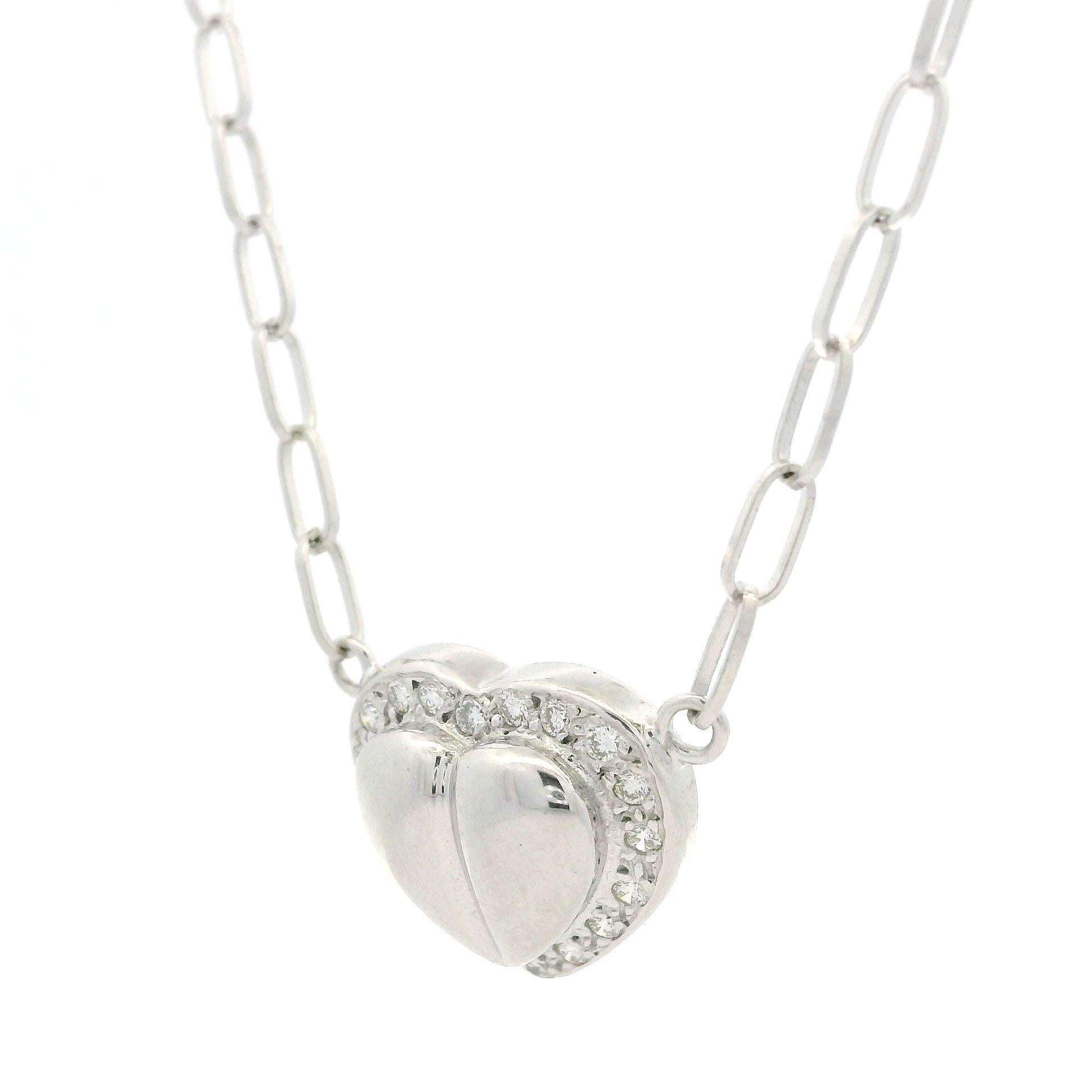 Pendentif cœur bombé à maillons ovales ouvert en or blanc avec diamants 0,27 carat Pour femmes en vente
