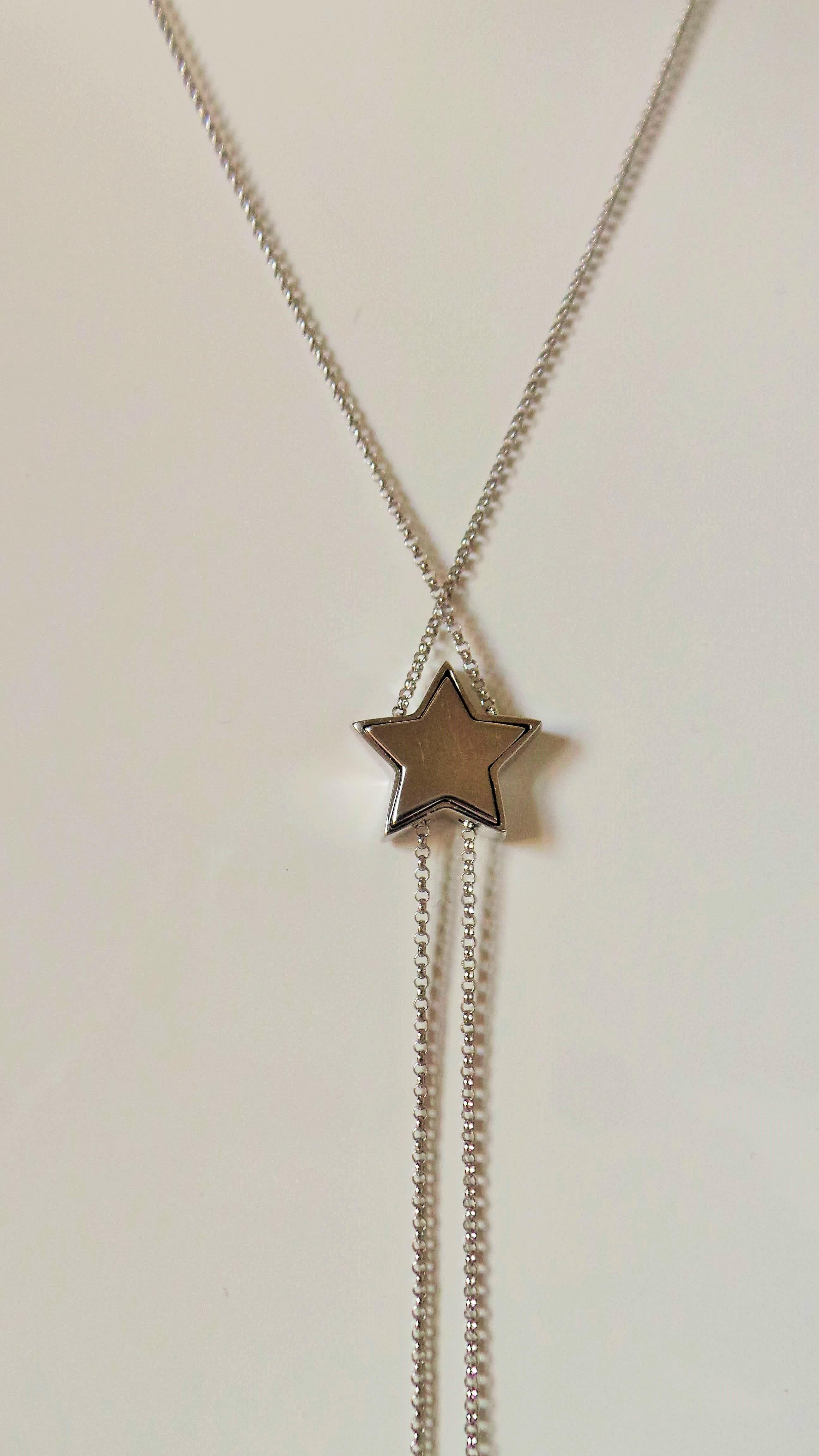 Women's White Gold 0.30K White Diamonds Star Moving Pendant Necklace For Sale