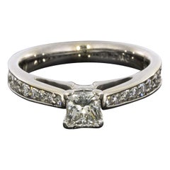 White Gold 0.91 Carat Princess Diamond Graduated Engagement Ring