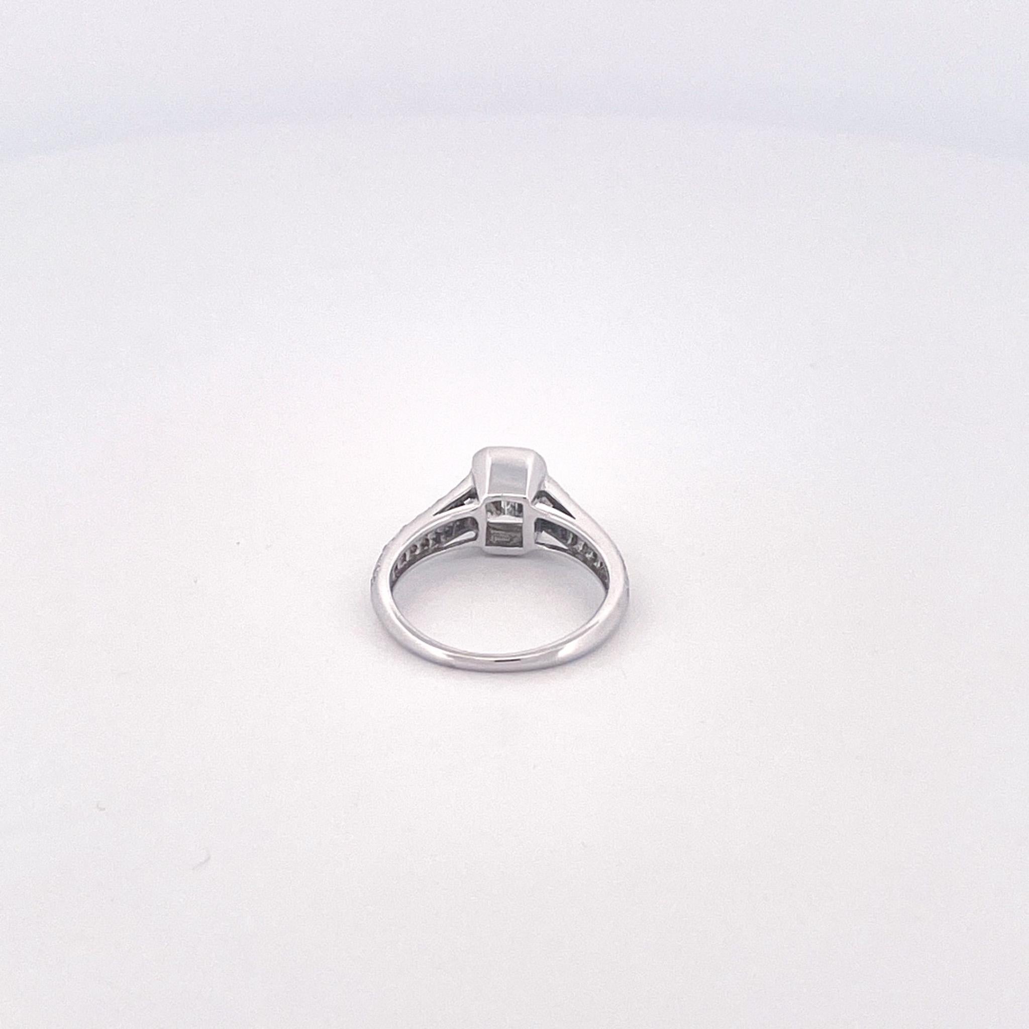 Women's White Gold 1 CT Diamond Engagement Ring For Sale