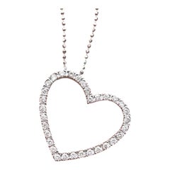 Colgante y cadena de oro blanco con corazón de diamantes de 1,00 ct