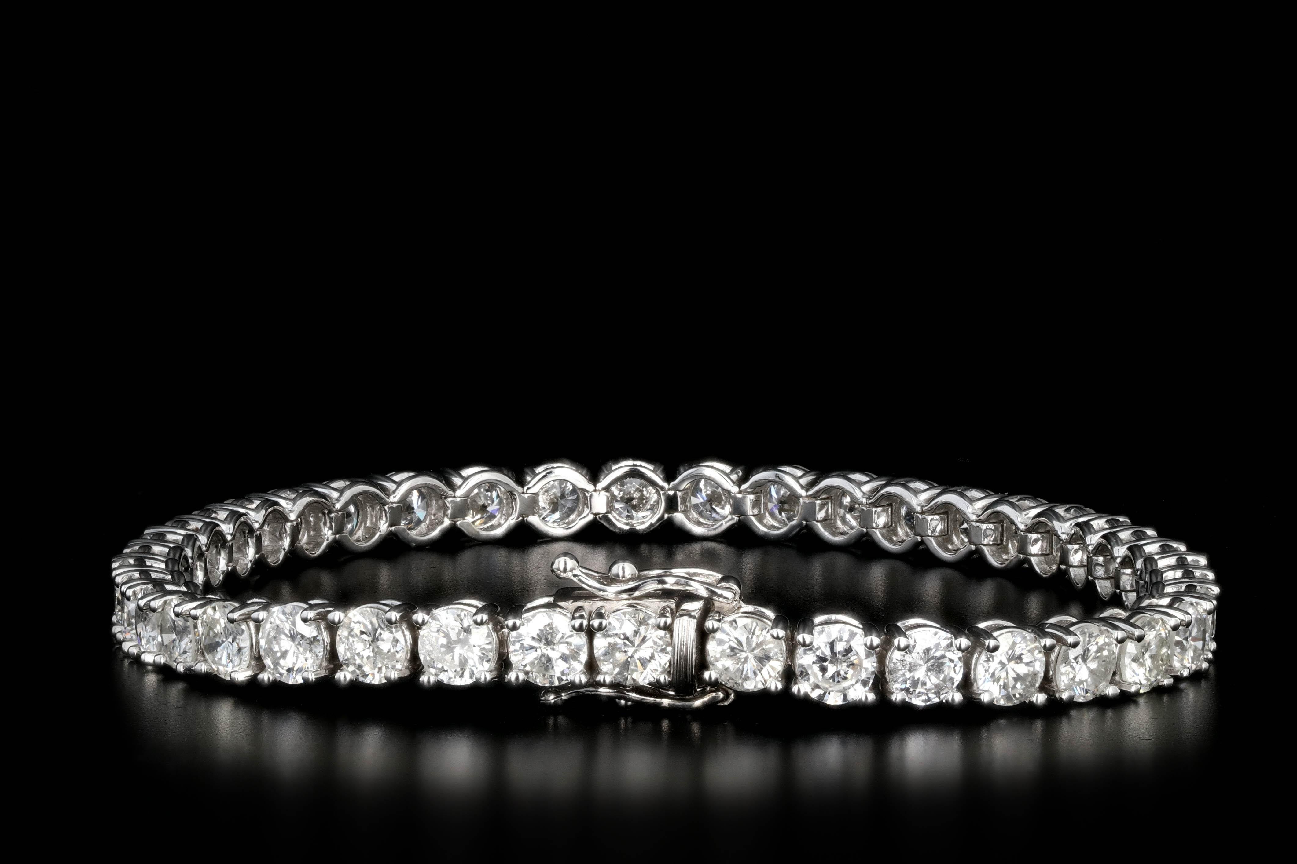 White Gold 10.39 Carat Diamond Tennis Bracelet In New Condition In Cape May, NJ