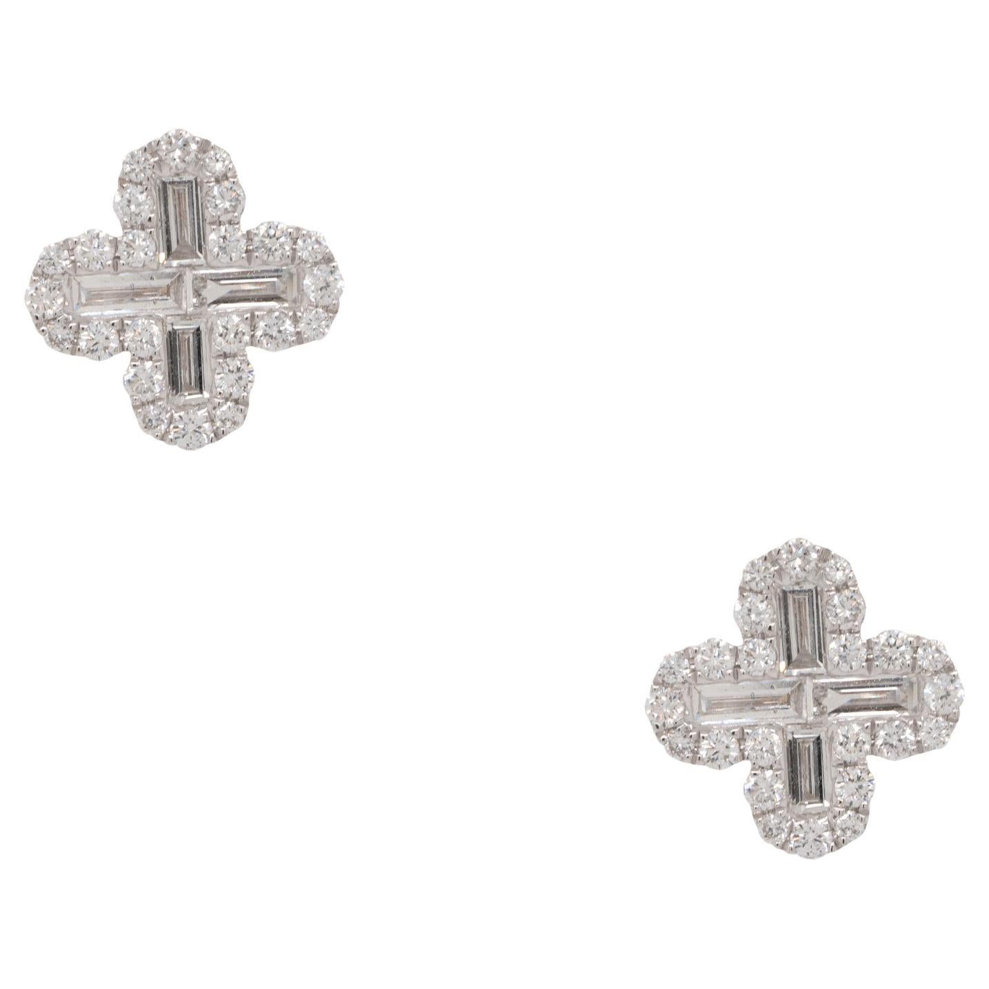 1.14 Carat Diamond Clover Earrings 18 Karat in Stock