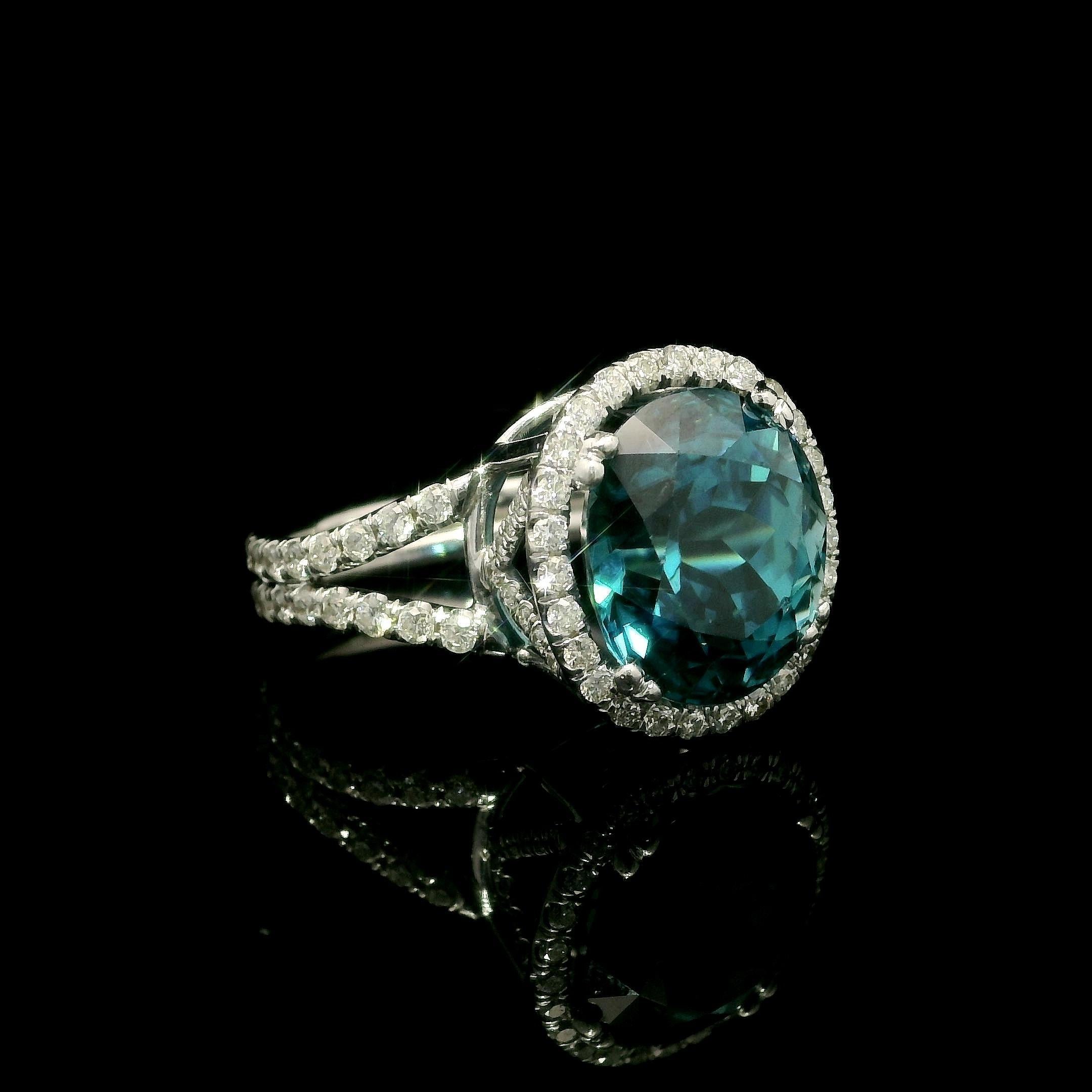 White Gold 11.72ctw GIA Very Fiery Blue Zircon Diamond Statement Solitaire Ring For Sale 3