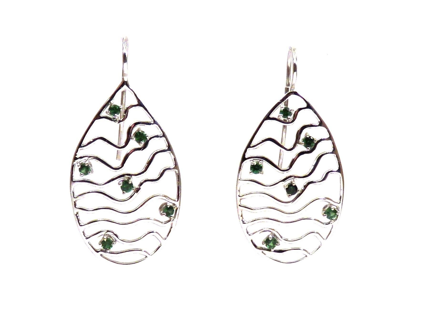 Tsavorite White Gold 18K Drop Earrings Handcrafted in Italy by Botta Gioielli 2