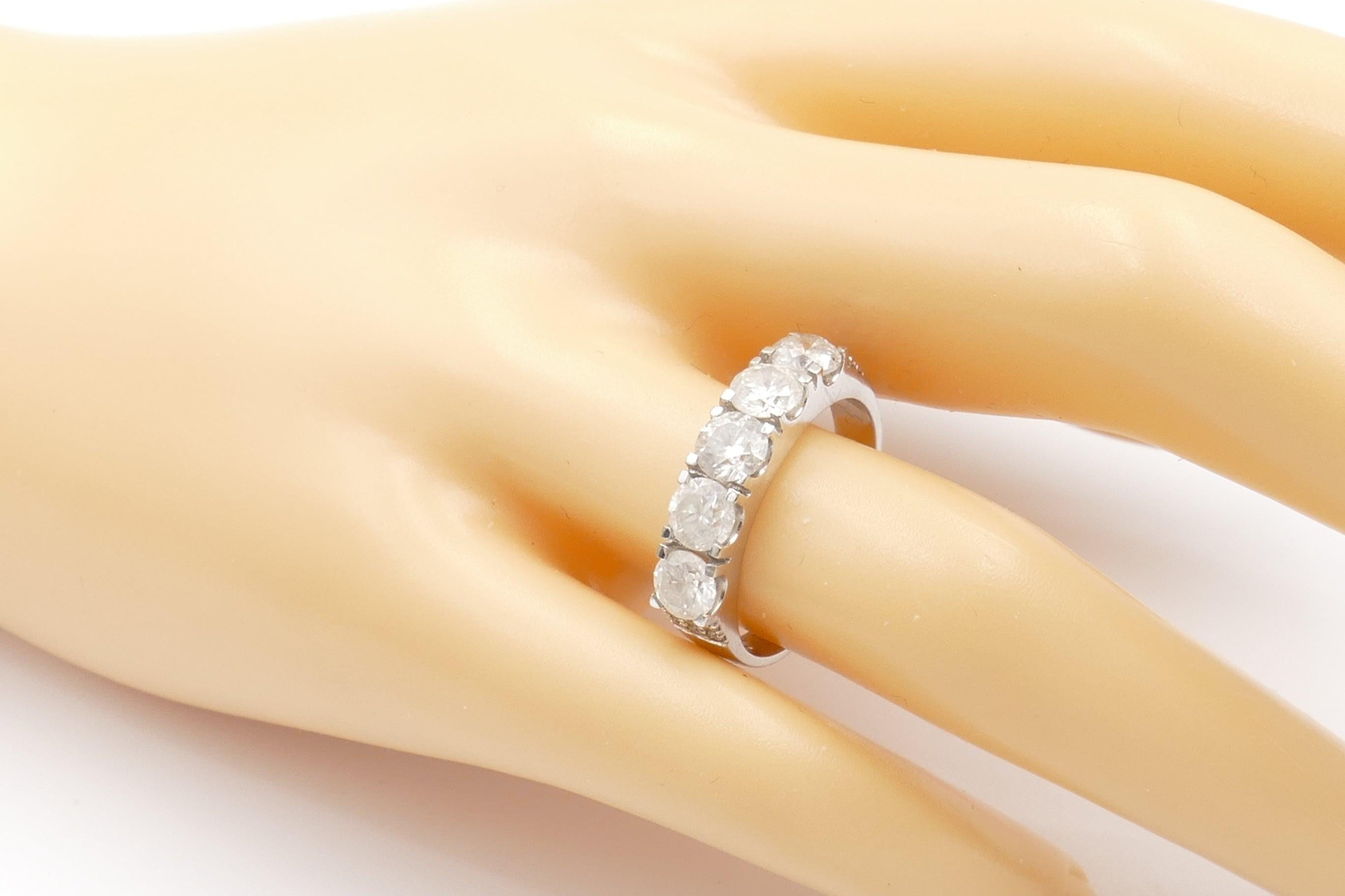 White Gold 2 Carat, 5-Stone Diamond Engagement, Dress Ring or Stand Alone Wedder In Excellent Condition In Splitter's Creek, NSW