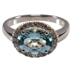 White Gold 18k 2.06 Carat Blue Aquamarine and Diamond Ring