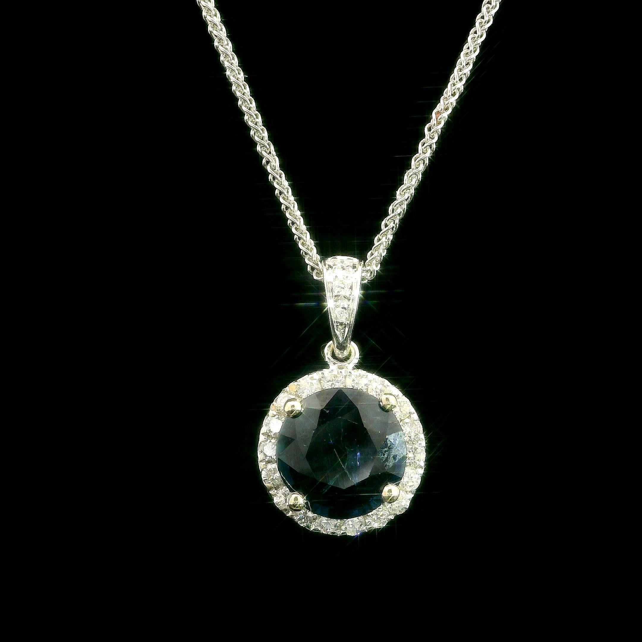 Weißgold 2,18ctw Saphir & Diamant-Anhänger auf 16