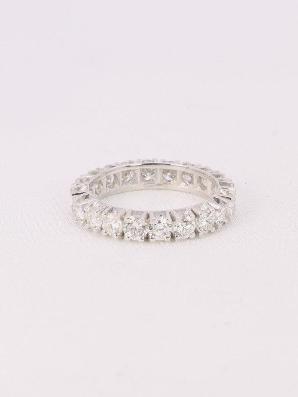 White gold 3 ct round diamond band ring In Good Condition In PARIS, FR