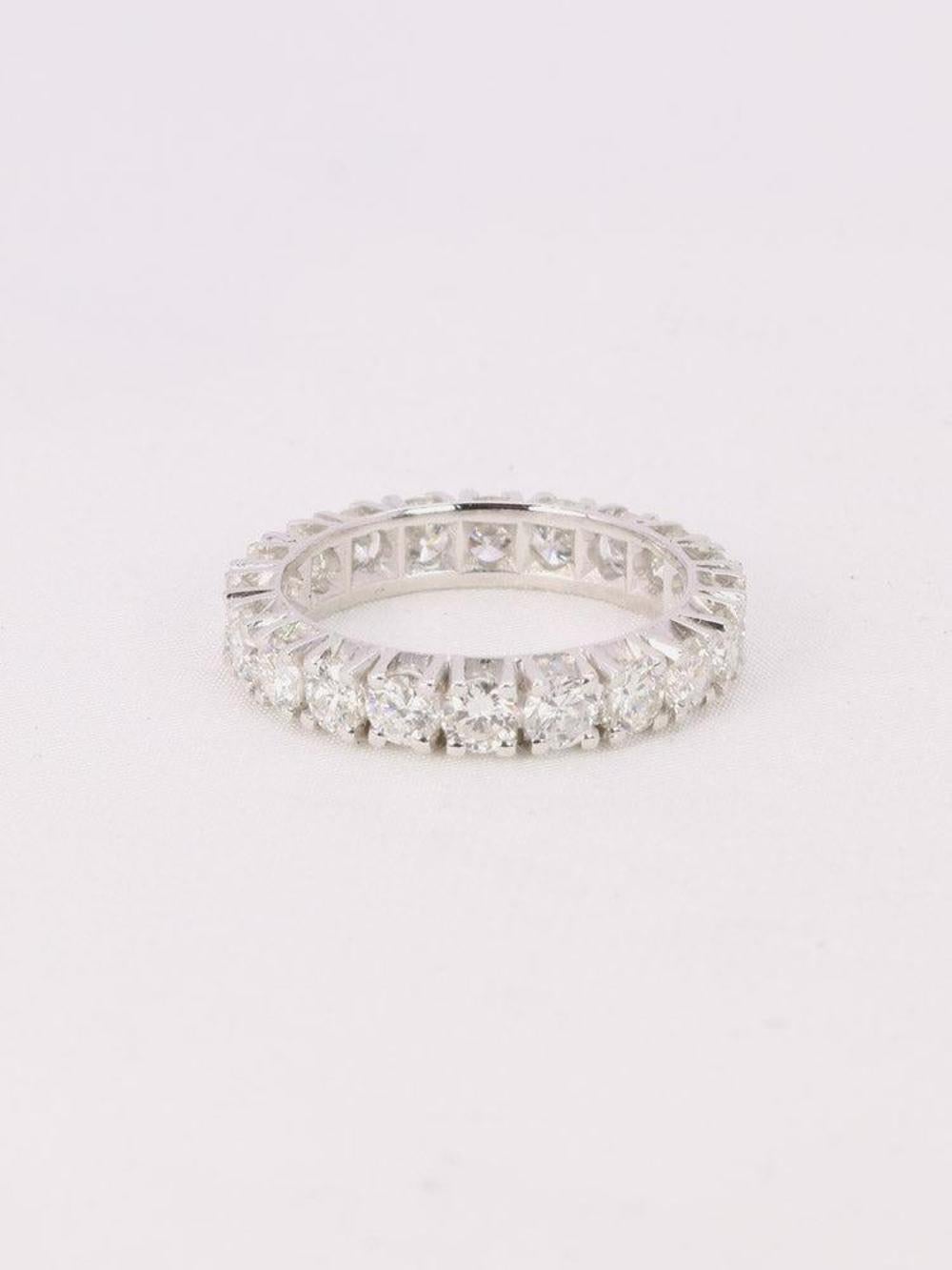 Women's White gold 3 ct round diamond band ring