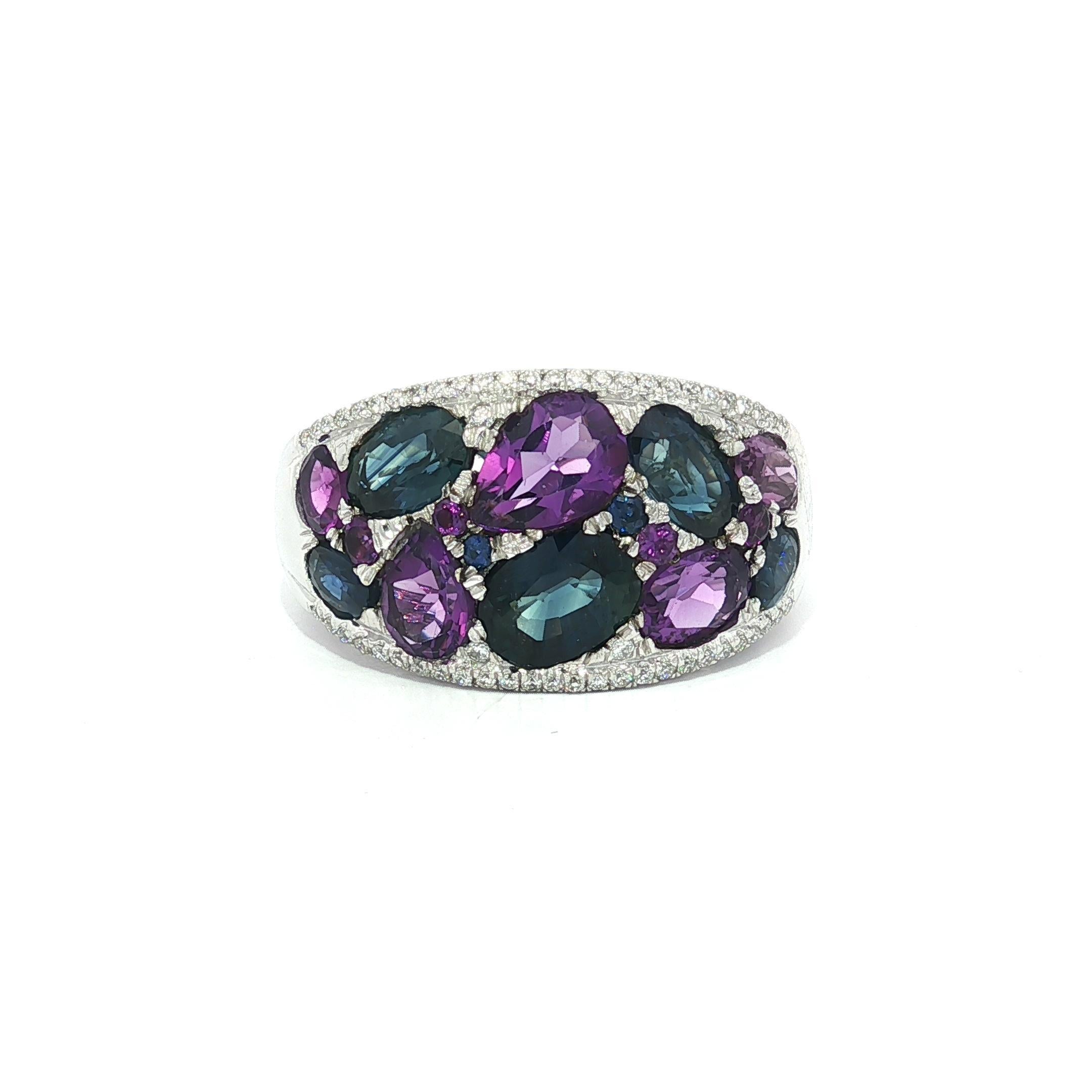 -A. Stone:-
(7) Zaffiri naturali autentici - taglio ovale Brilliante - incastonati - colore blu reale - 3,16ctw (esatto)
Numerosi diamanti naturali autentici - taglio rotondo a brillante - incastonati - bei diamanti bianchi a brillante - 0,18ctw