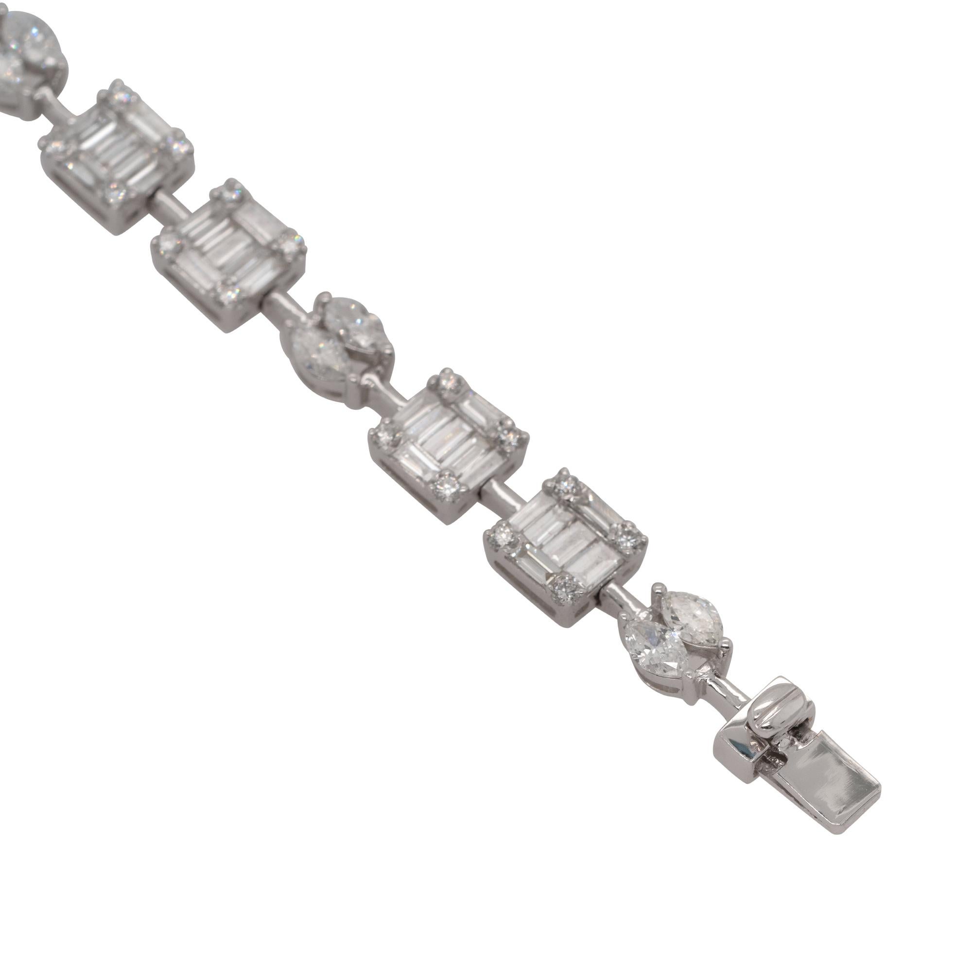 Baguette Cut 4.2 Carat Round & Baguette Diamond Cluster Link Bracelet 18 Karat In Stock For Sale