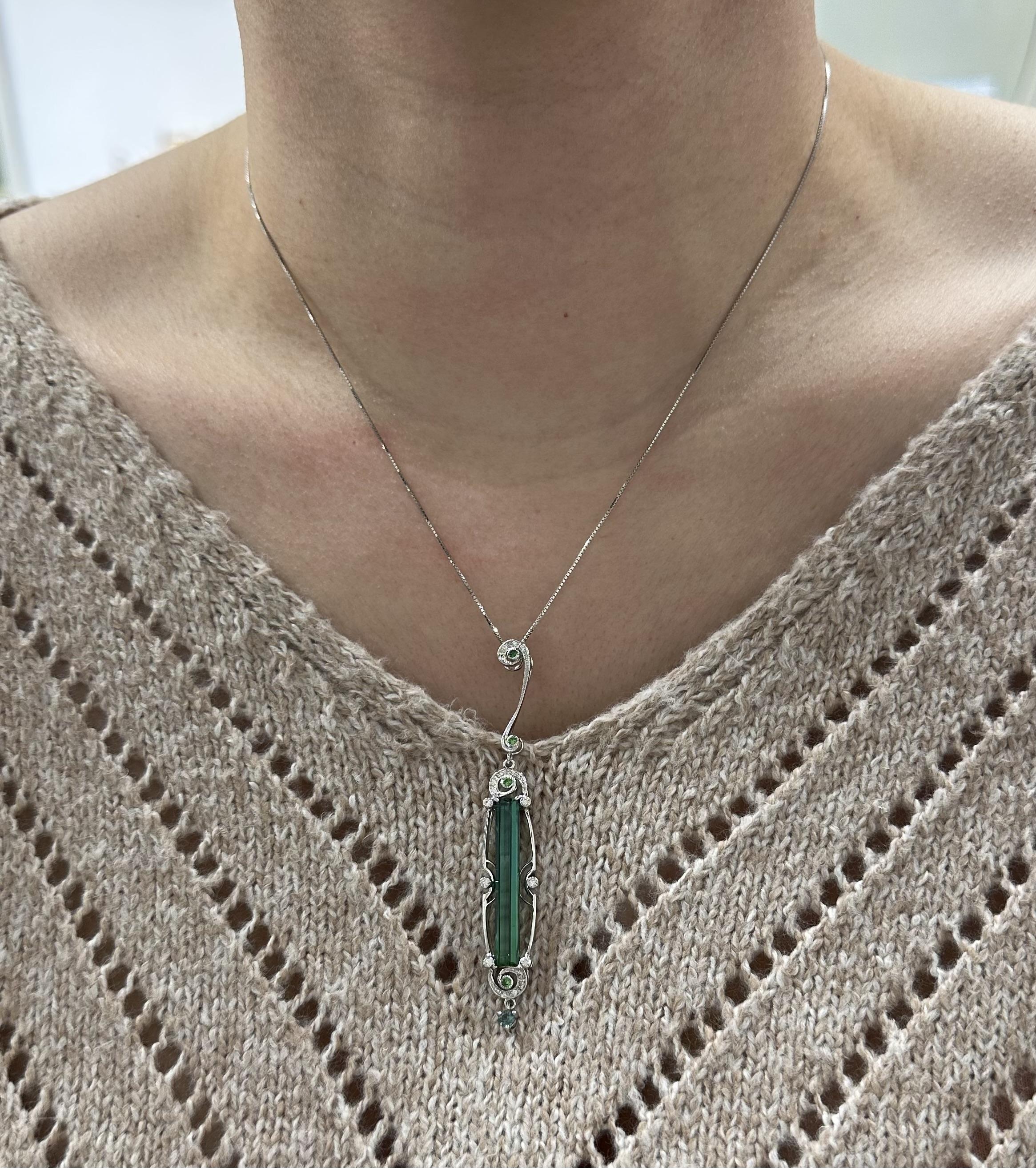 White Gold 4.43ctw Long Tourmaline Tsavorite Sapphire & Diamond Pendant Necklace For Sale 4