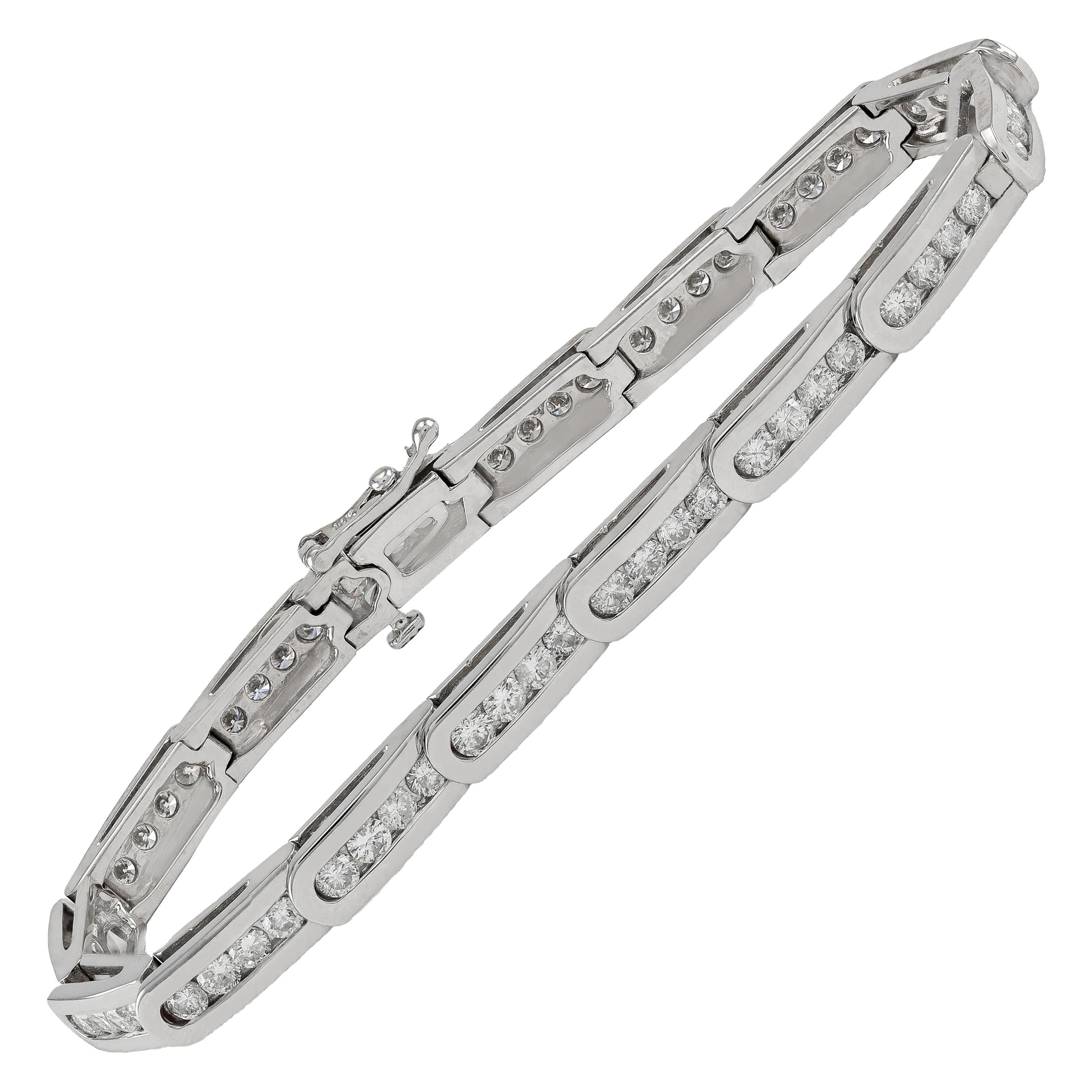 White Gold 5.0 Carat Diamond Designed Tennis Bracelet For Sale