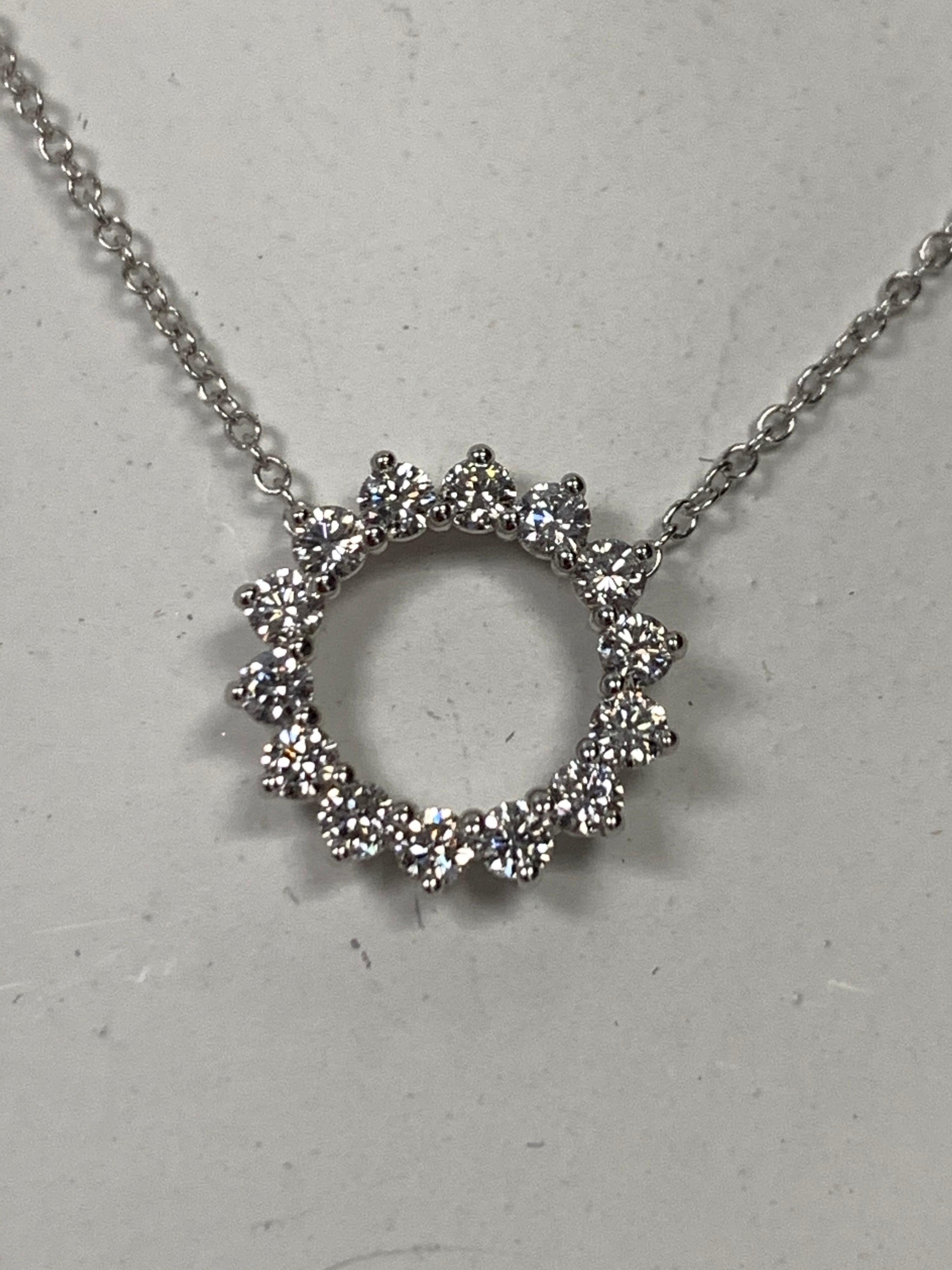 Weißgold 0,41 Karat natürlicher farbloser VS runder Brillant Diamant Moderner Anhänger aus Weißgold im Angebot 1
