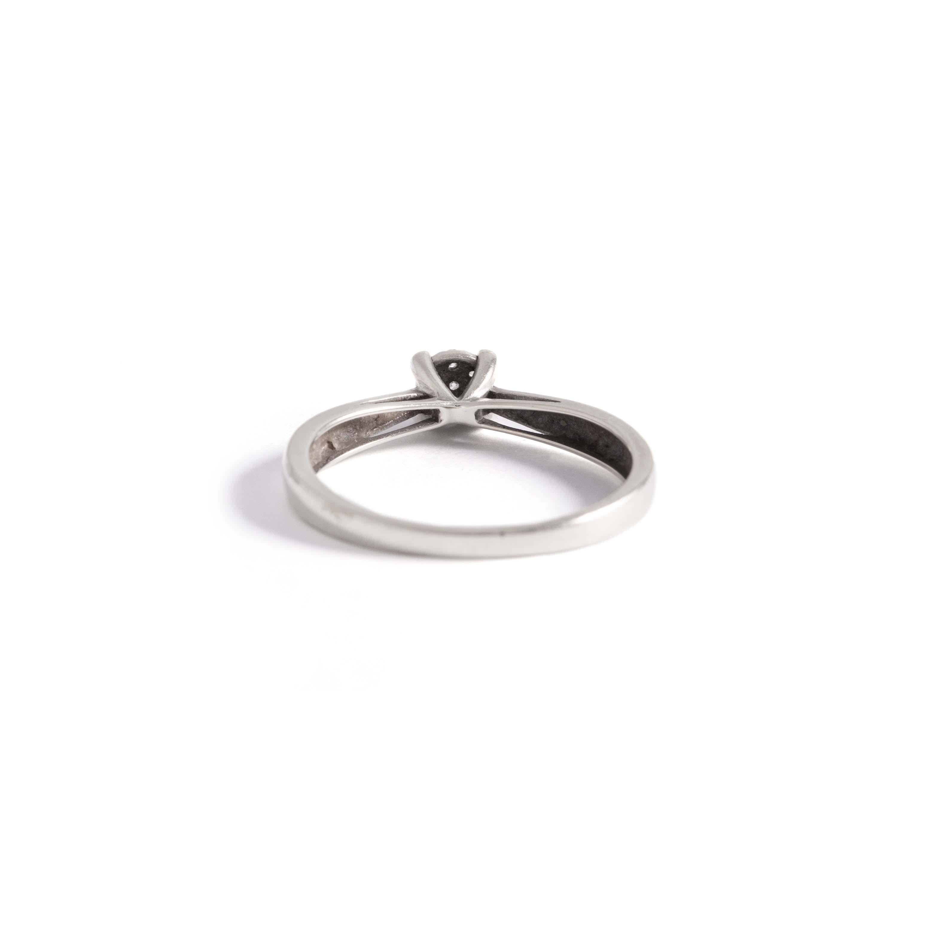 Women's or Men's White Gold 9k Ring For Sale