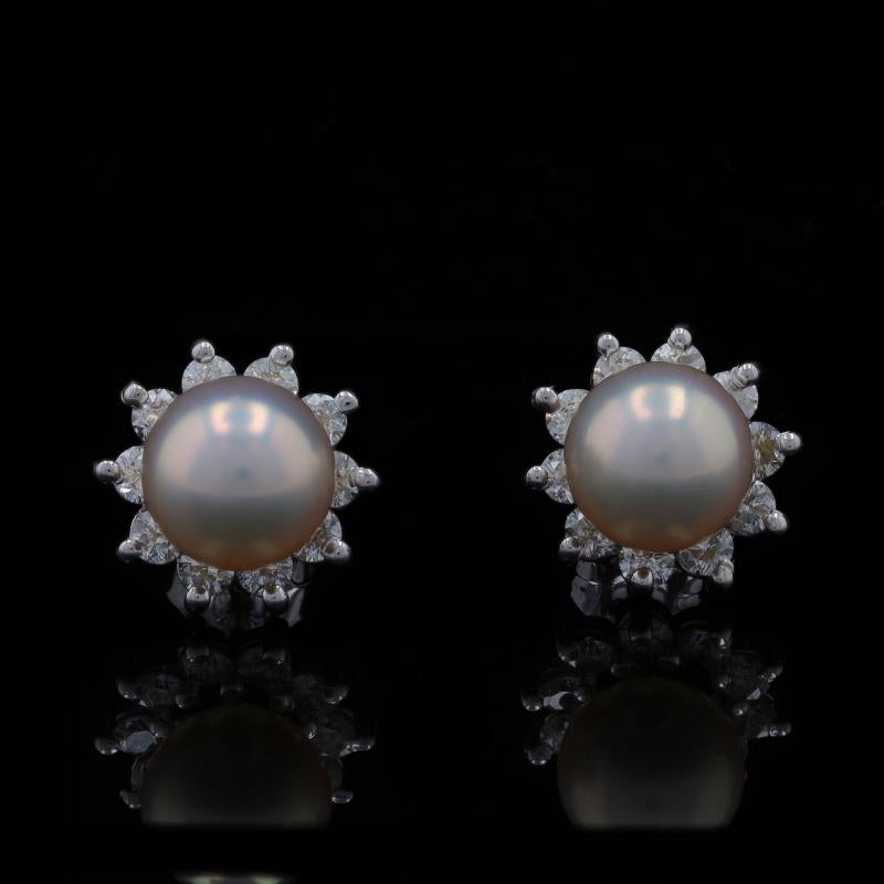 Taglio rotondo Perle Akoya in oro bianco, diamanti, borchie a raggiera 14k .80ctw, forate in vendita