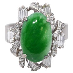 Anello in lega d
oro bianco con giadeite e diamanti