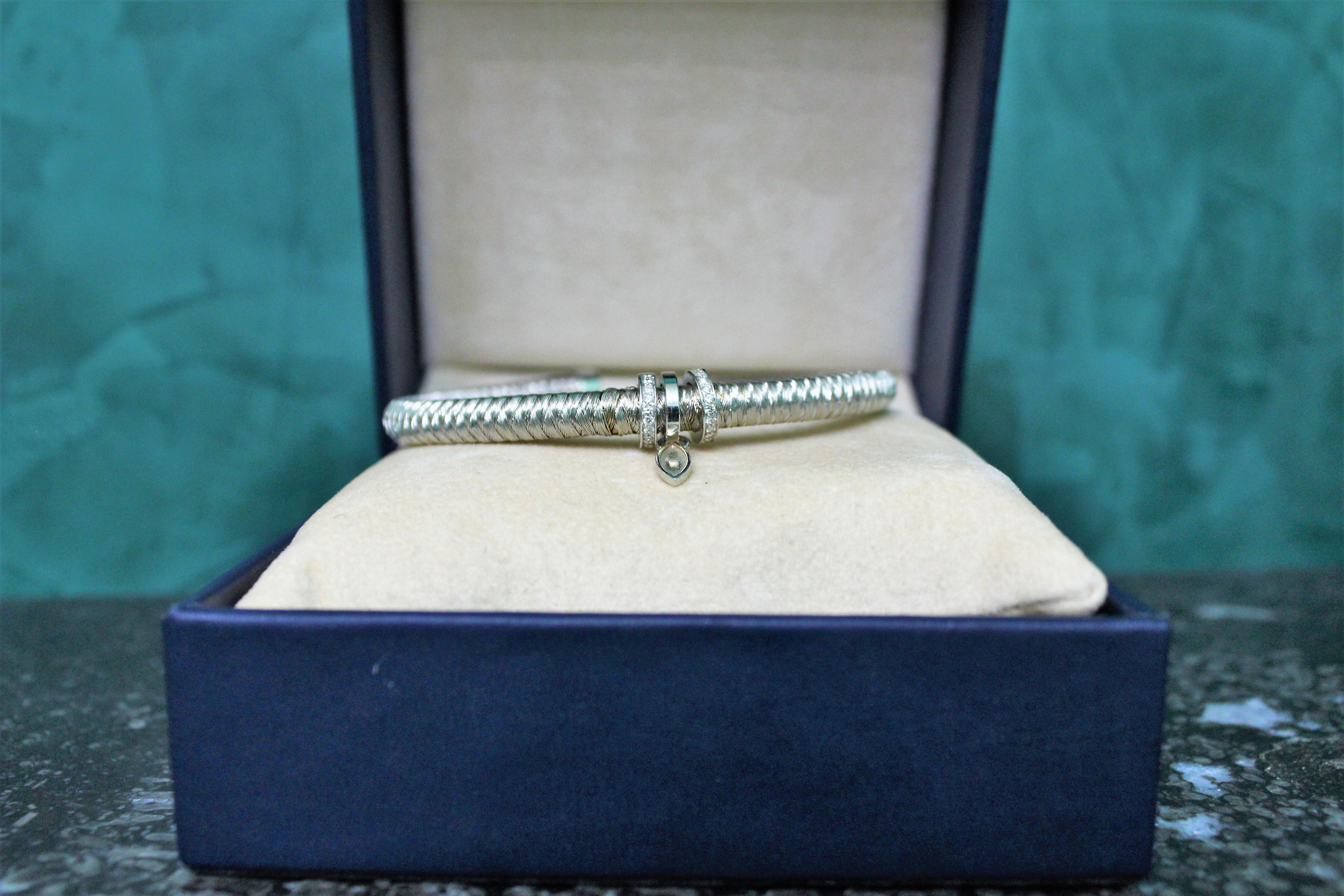 White Gold and 0.16 Carat Diamonds Semi-Rigid Bangle Bracelet 1
