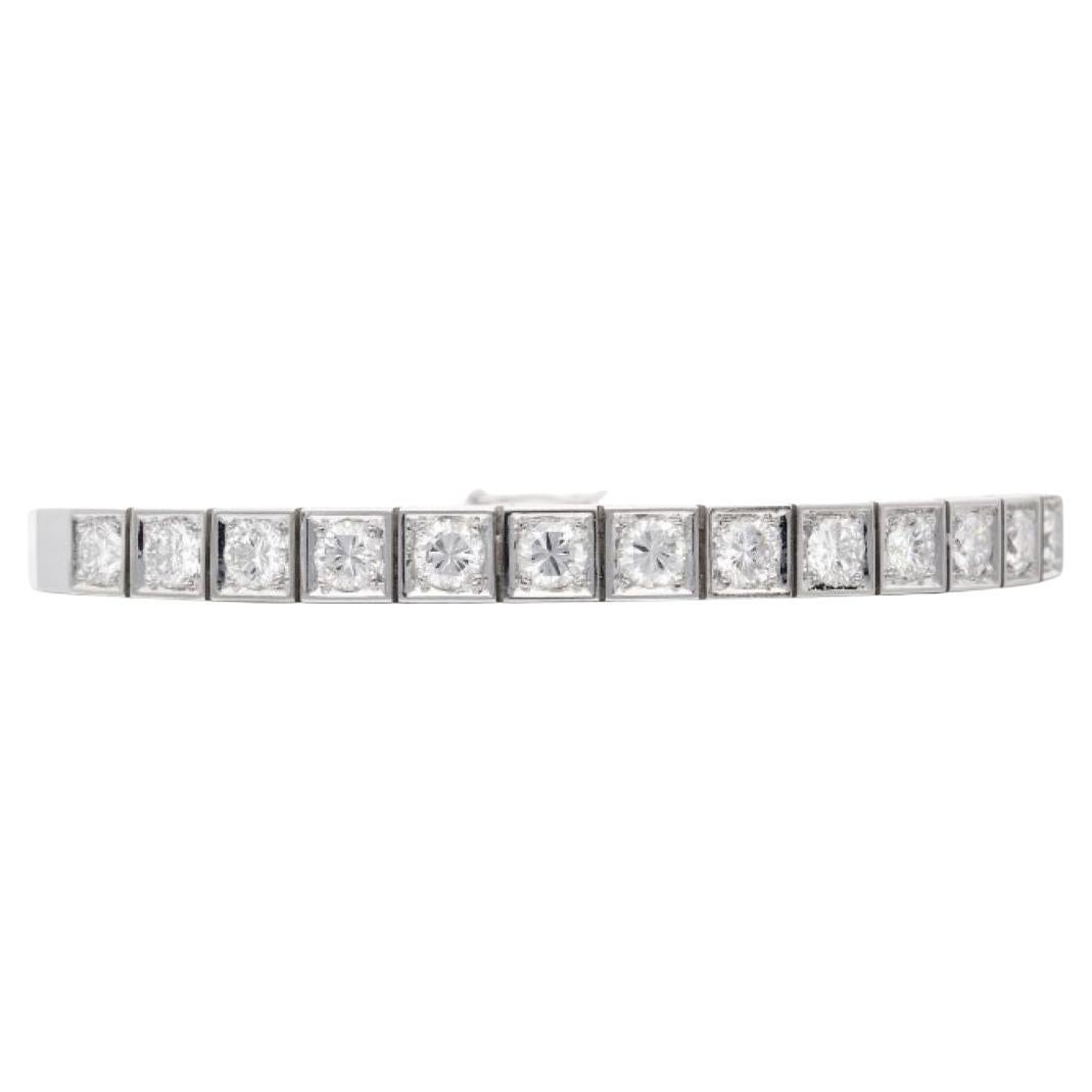 White Gold and 2.60 Cts  Diamond Bracelet For Sale