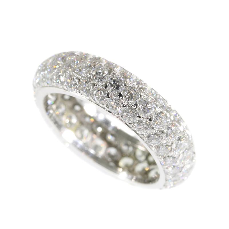 Vintage Eternity Band with over 5 crts of Brilliant Cut Diamonds, 1960s (Rundschliff) im Angebot
