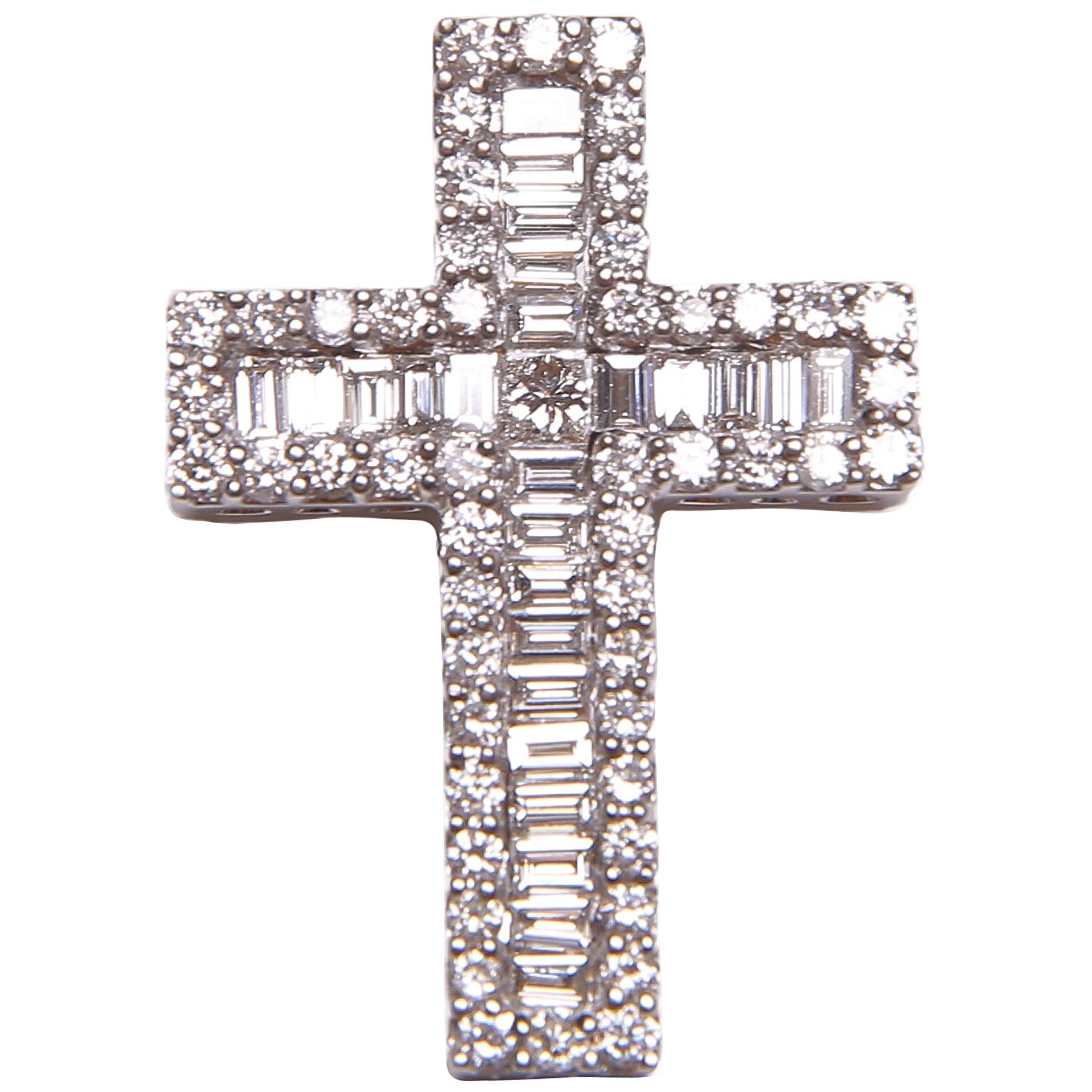 White Gold and Diamond Cross or Crucifix Pendant, 77 Diamonds in Total 1.5 Carat For Sale