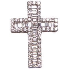 White Gold and Diamond Cross or Crucifix Pendant, 77 Diamonds in Total 1.5 Carat